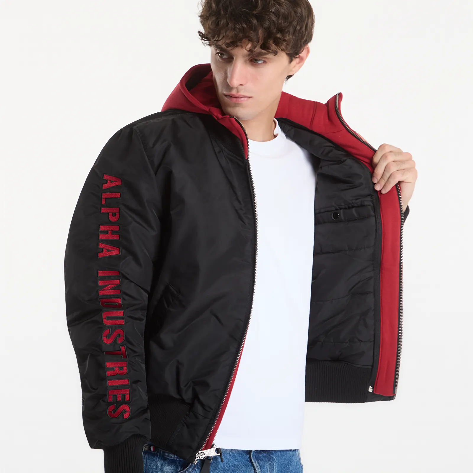 Vestes pour hommes Alpha Industries MA-1 D-Tec Sleeve Embroidery Black/ Red