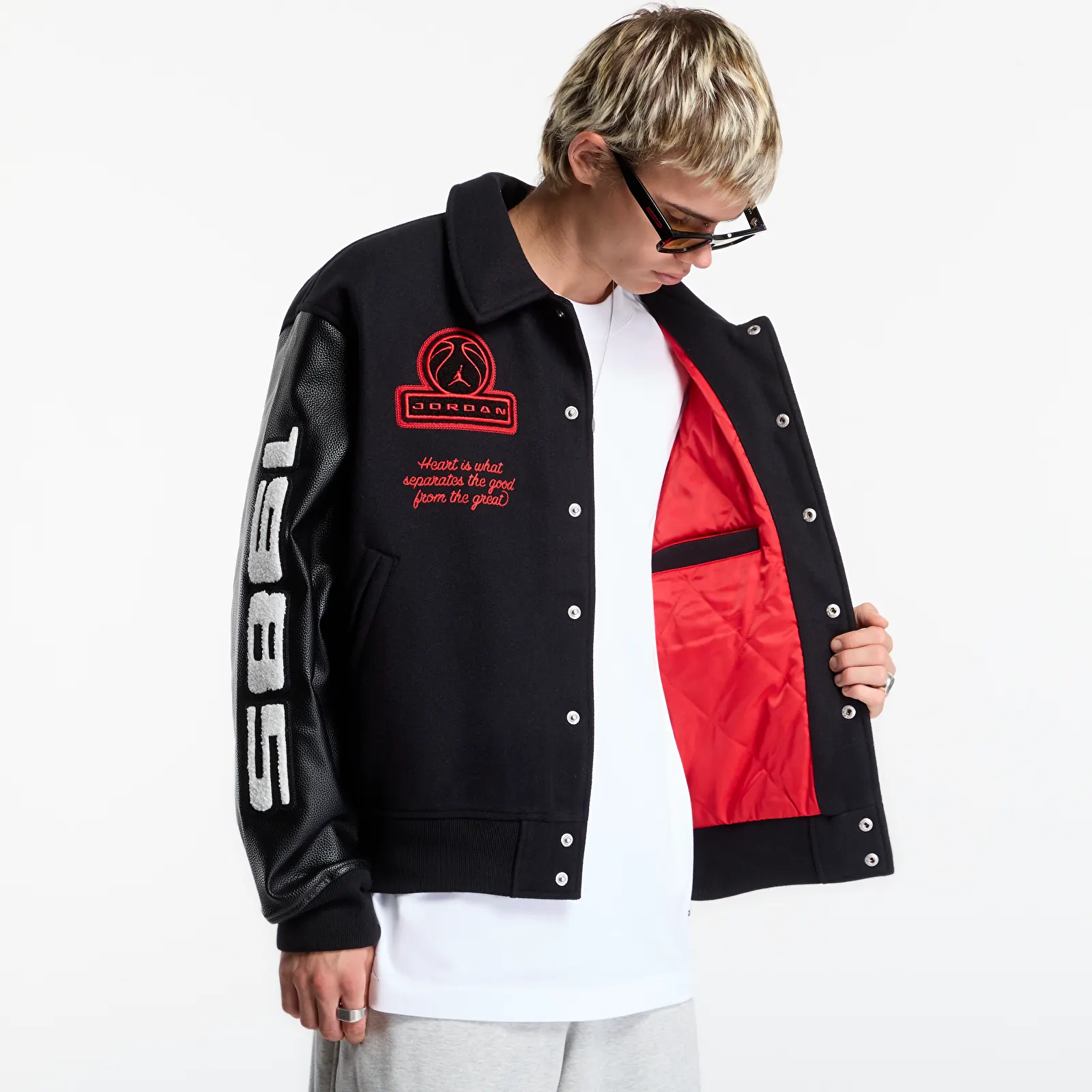 Herren-Bomber Jordan Flight Men's Varsity Jacket Black/ Black/ University Red