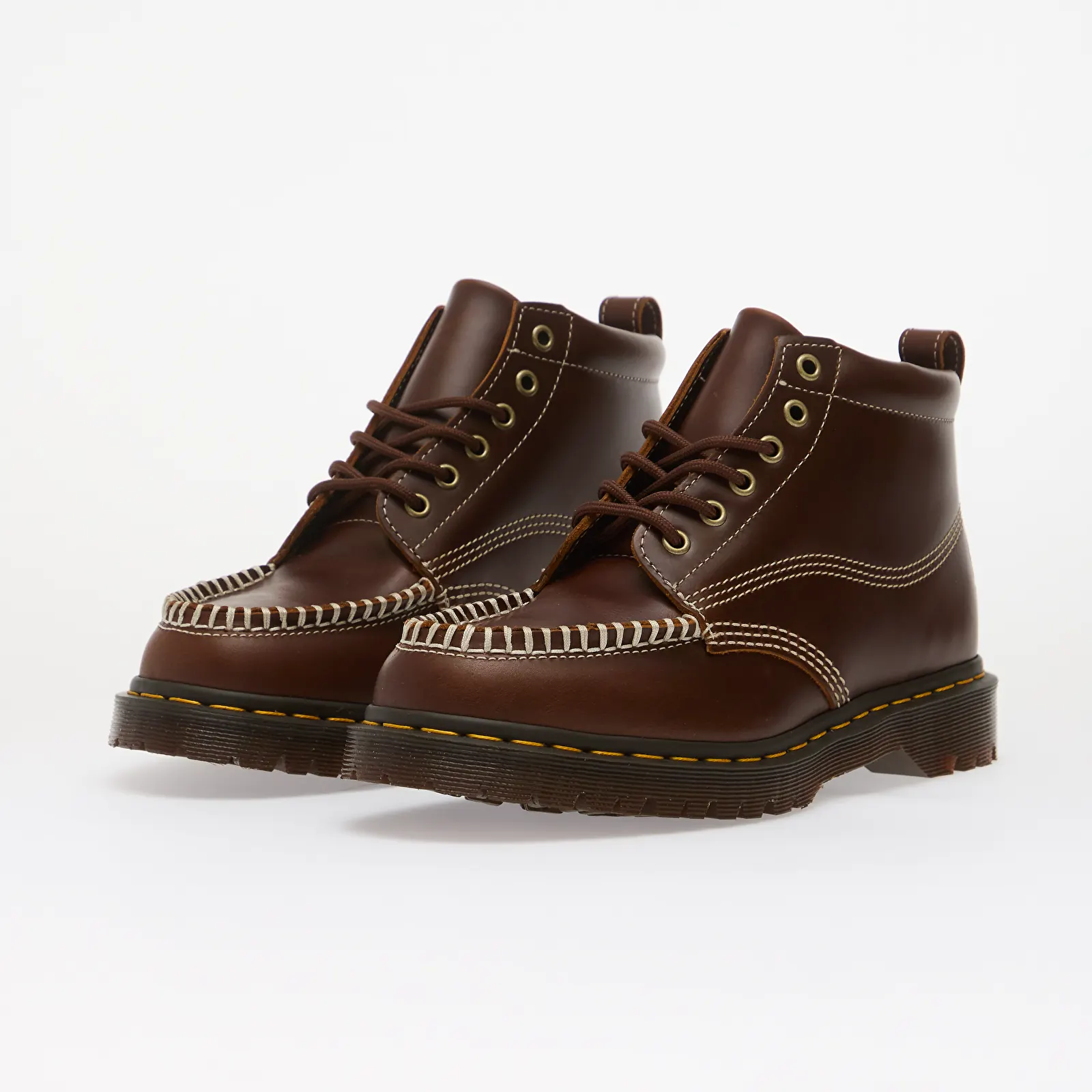 Herenschoenen Dr. Martens Lowell Chukka Brown
