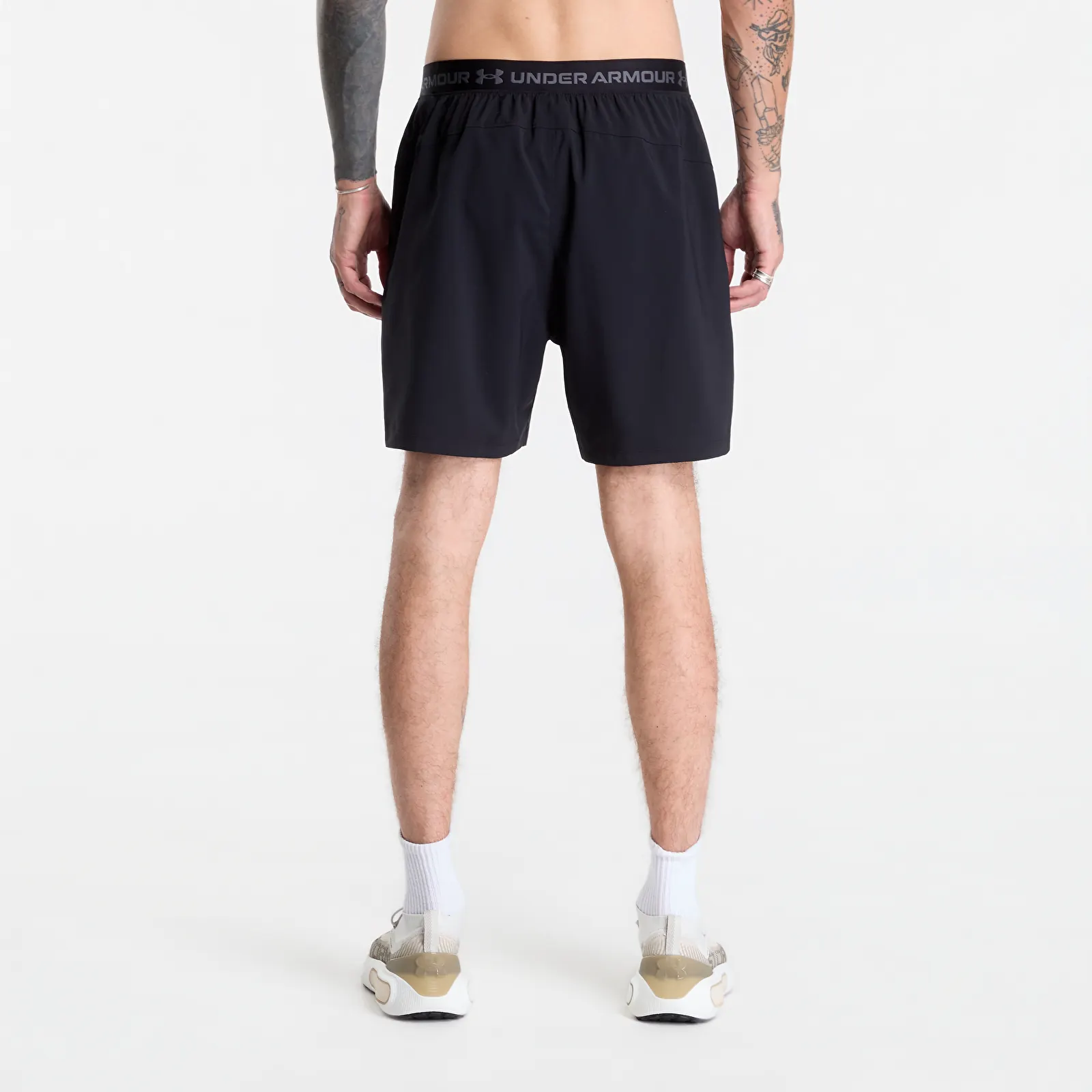 Men's shorts Under Armour Vanish Woven Short 2.0 6in Black