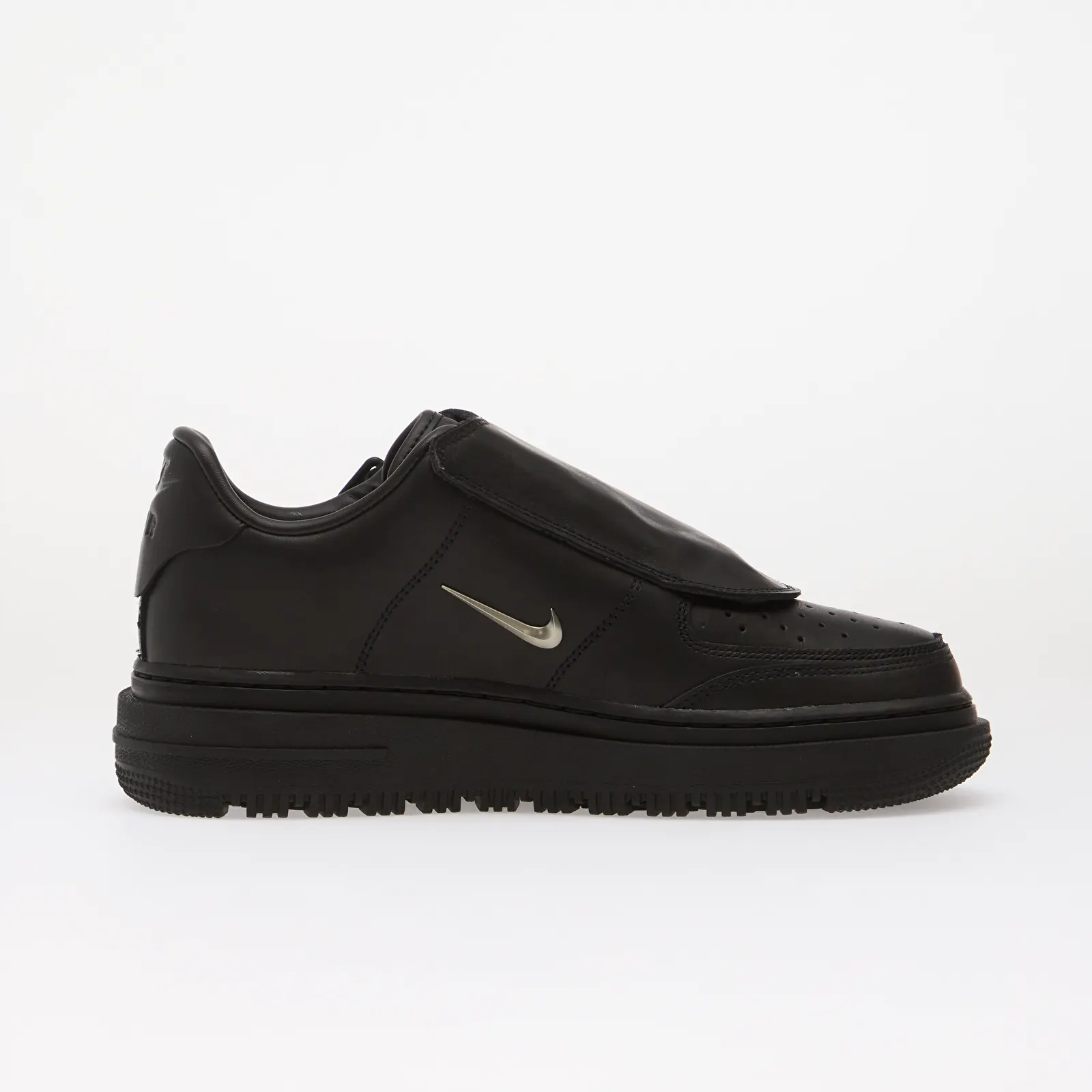 Men's sneakers and shoes Nike Air Force 1 LX Black/ Metallic Silver-Anthracite