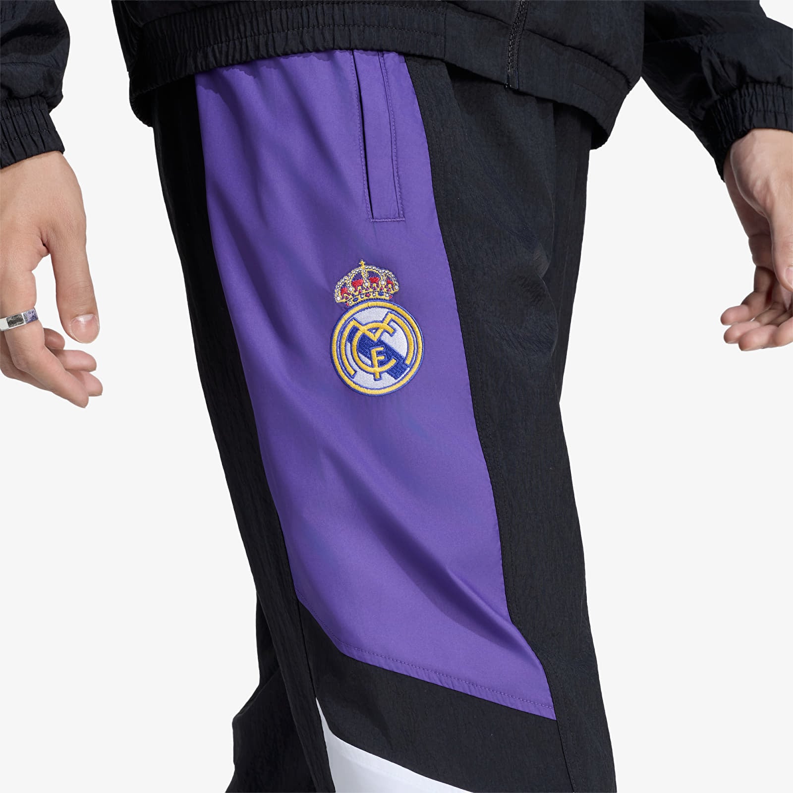 Pantalones de chándal para hombre adidas Real Madrid EQT Track Pants Black