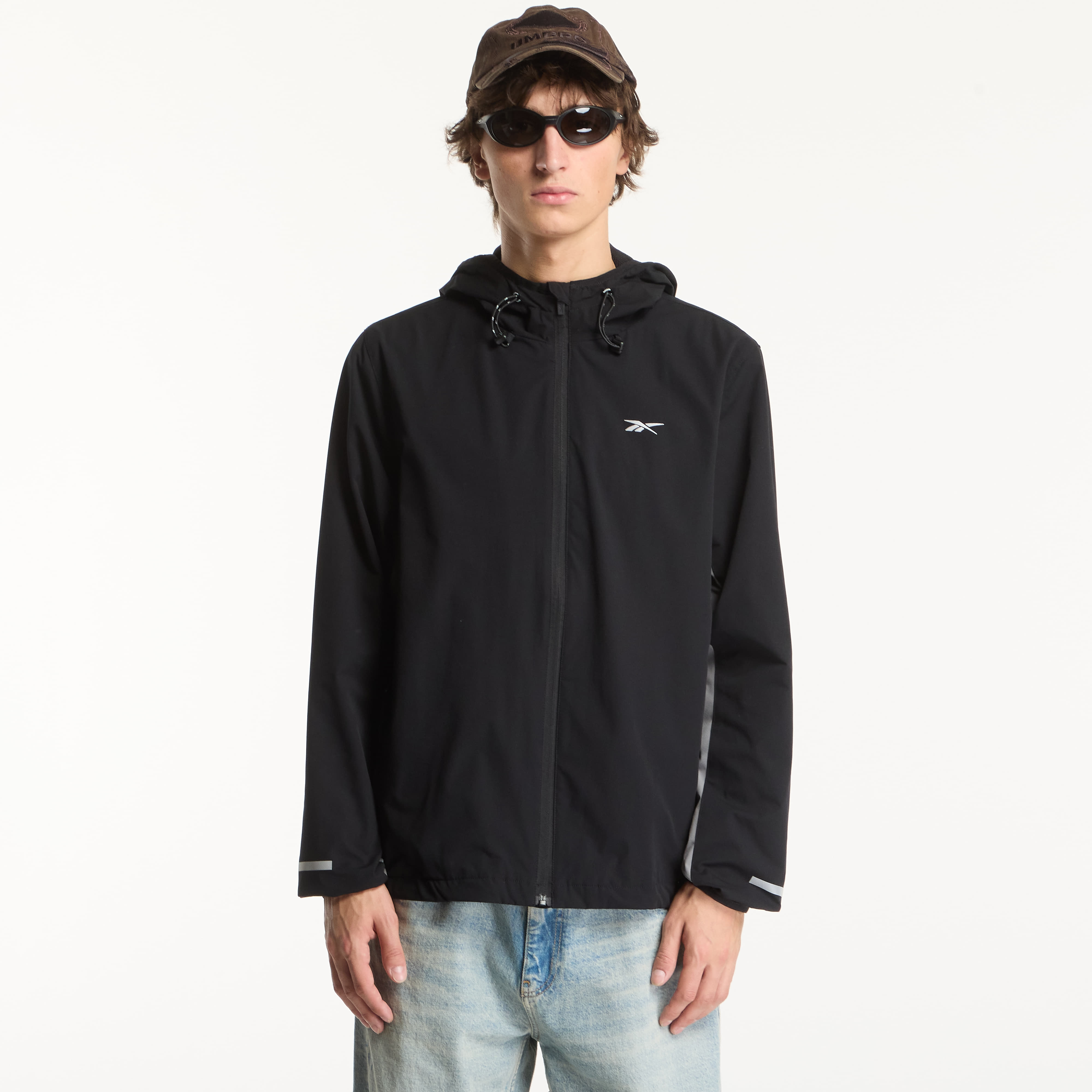 Ветровка Reebok ID Lightweight Windbreaker Black/ Grey 4 L
