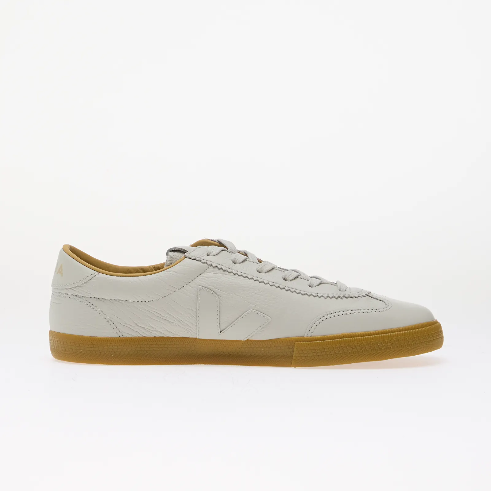 Men's sneakers and shoes Veja Volley Sig Grained Oil Leather Pearl