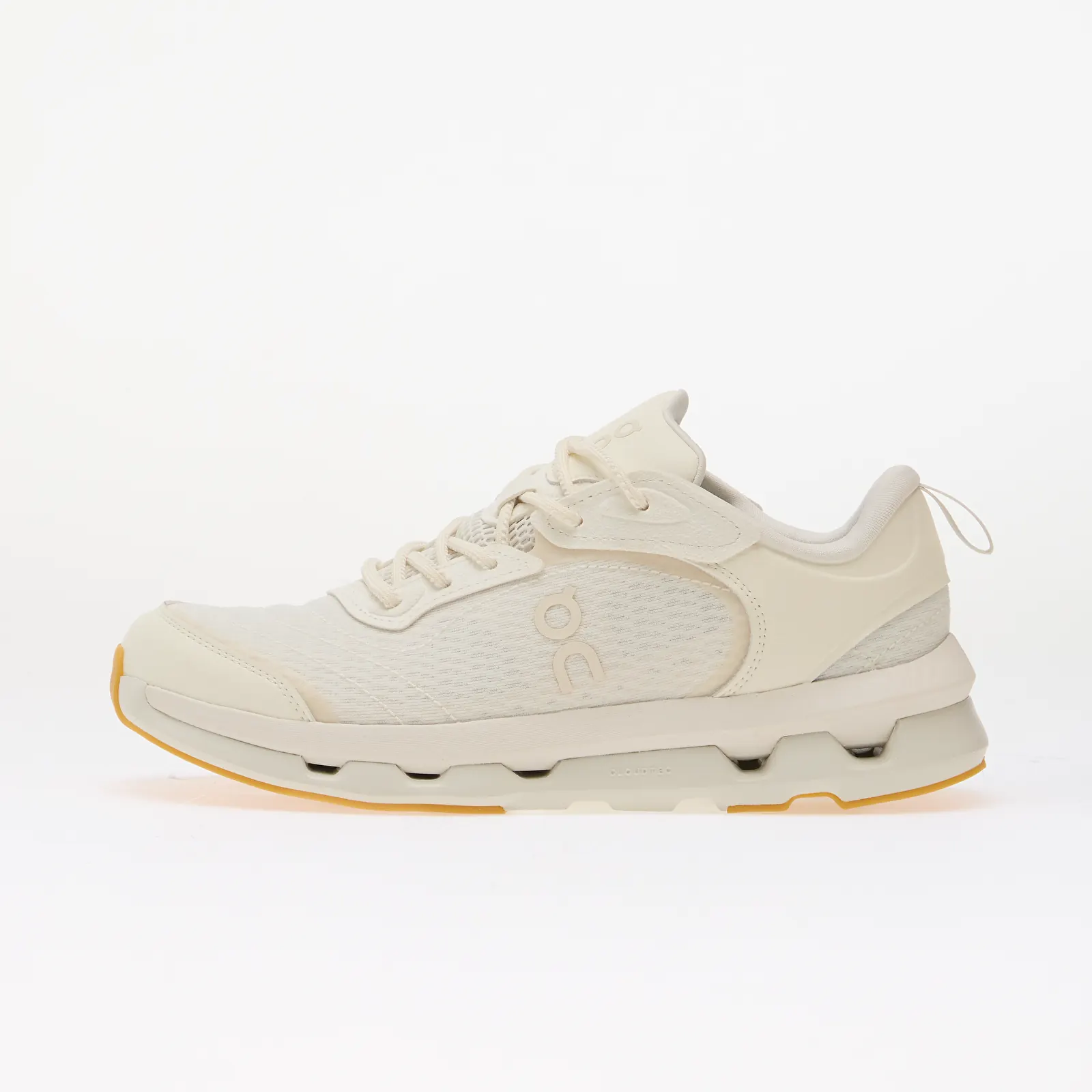 Baskets femme On Cloudzone Moon Ivory/ Ivory