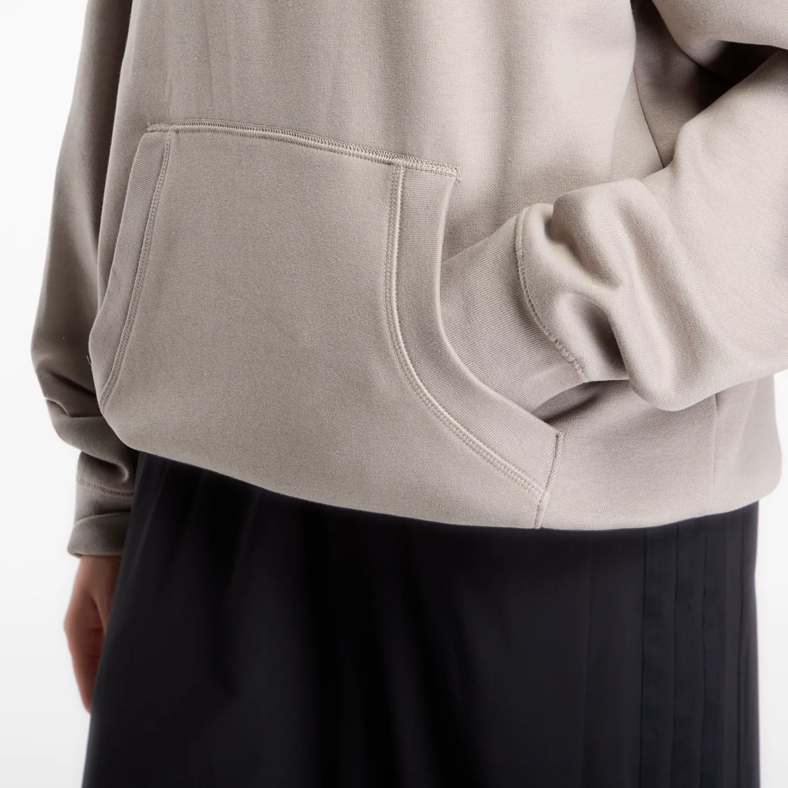 Sweatshirts för män The North Face Hoodie Relaxed - Ski UNISEX Stone Slab