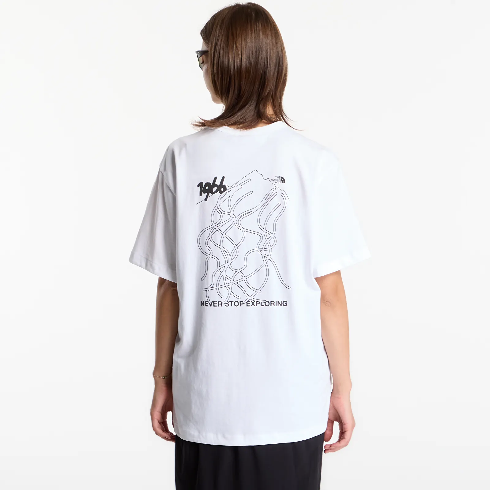 T-Shirts Männer The North Face NSE Slopes Relaxed SS Tee UNISEX TNF White