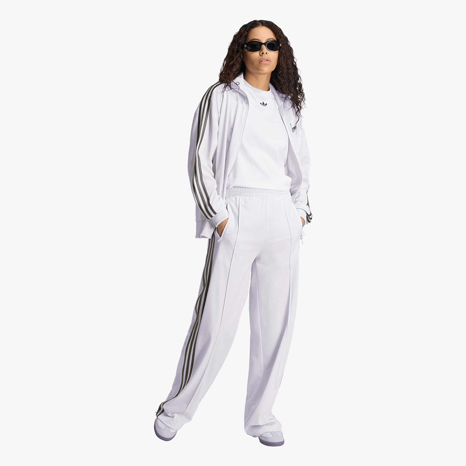 Pantaloni de trening pentru femei adidas Firebird Loose Tracksuit Pants Frozen Purple/ Olive Strata