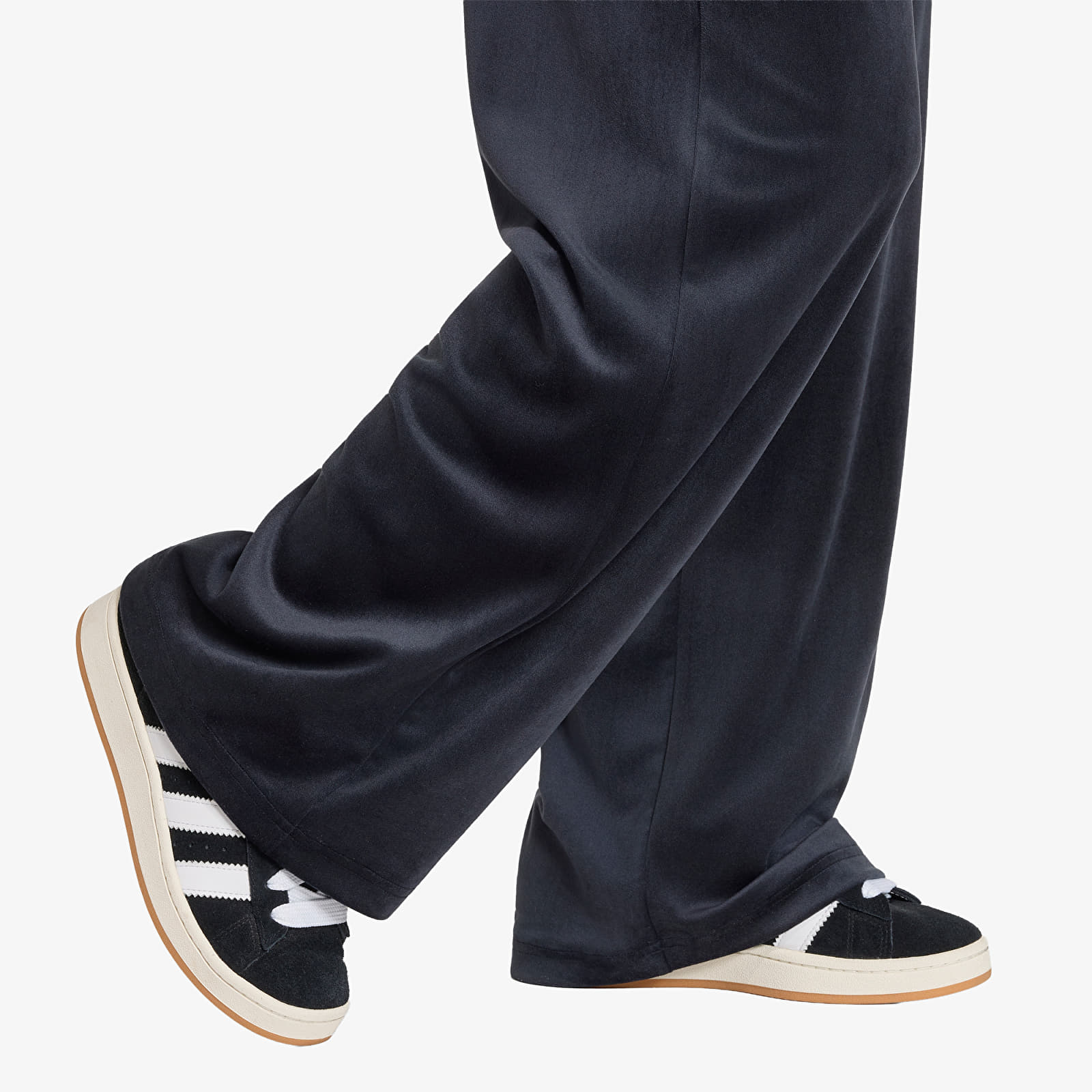 Byxor för kvinnor adidas Essentials Velvet Pant Black
