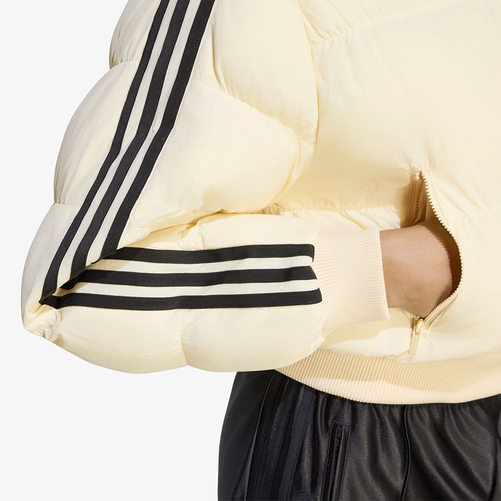 Women's Down Jackets adidas Adicolor Short Puffer Jacket Warm Vanilla