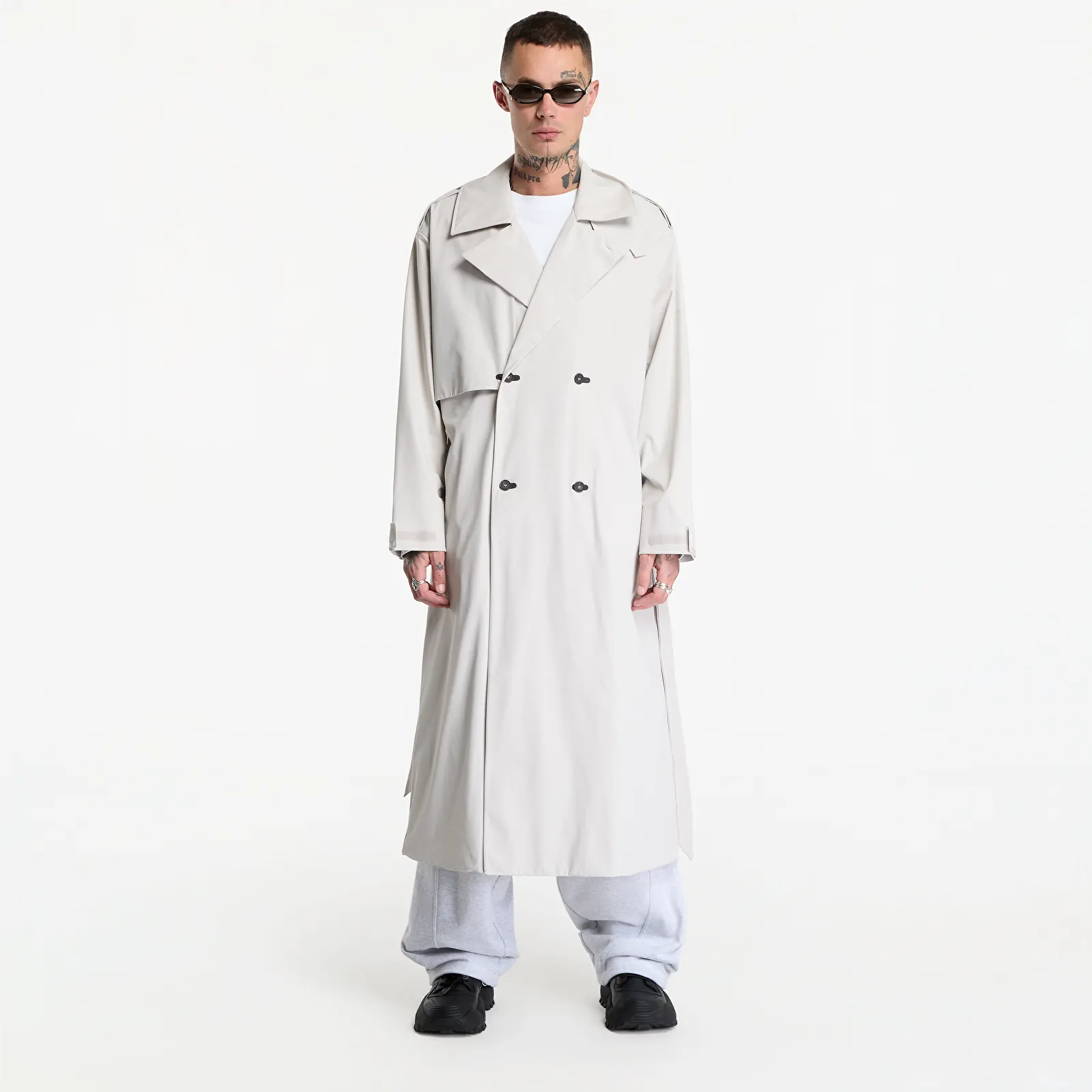 Pánské kabáty adidas x entire studios Uniform Trenchcoat Chalk Pearl