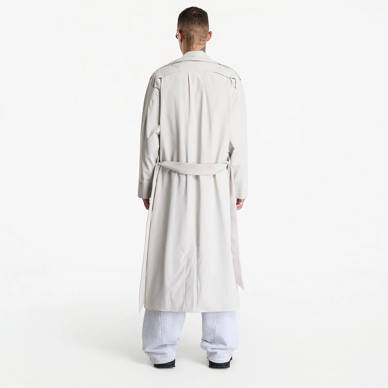 Pánské kabáty adidas x entire studios Uniform Trenchcoat Chalk Pearl