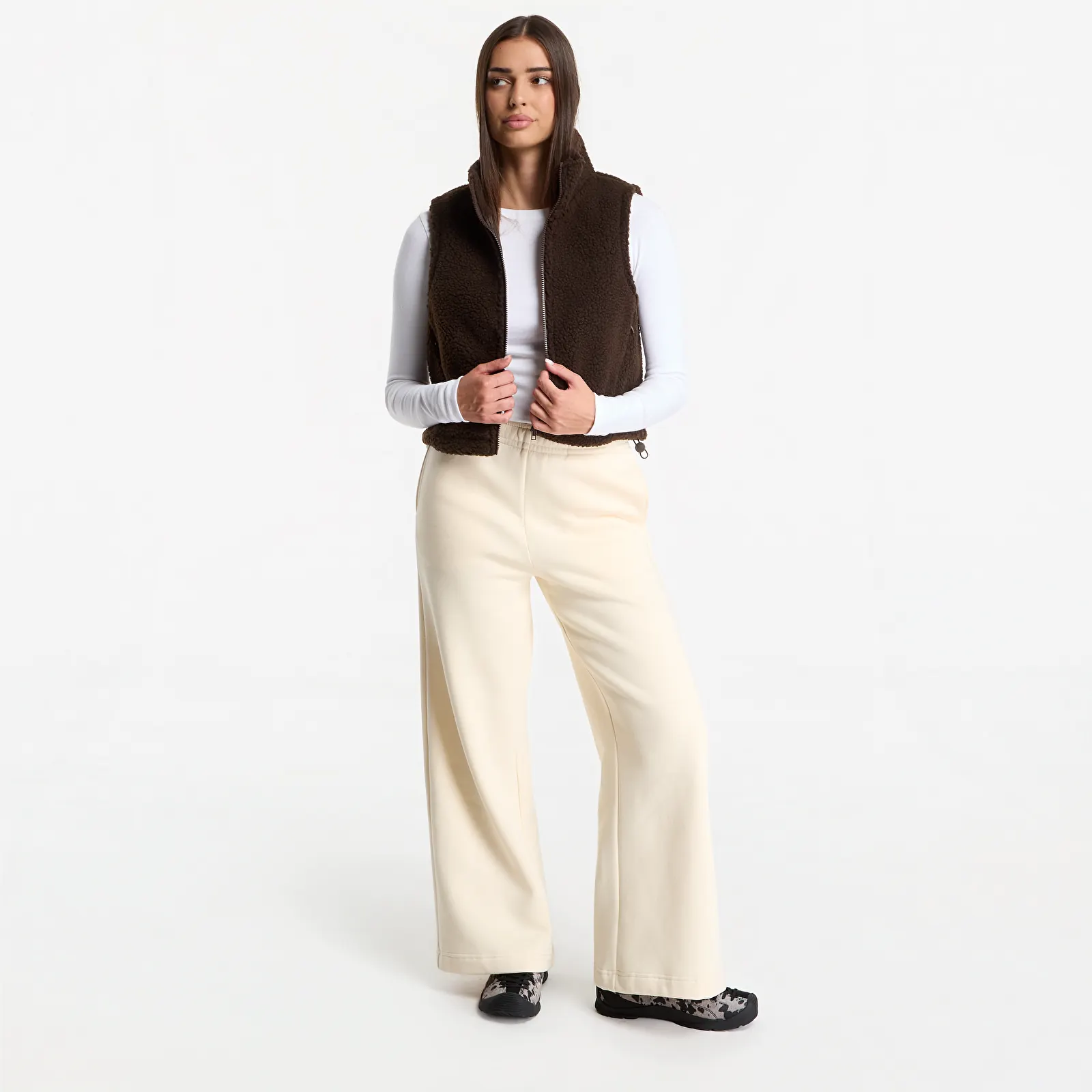 Jogginghosen Urban Classics Ladies Fluffy Wideleg Trackpants White Sand