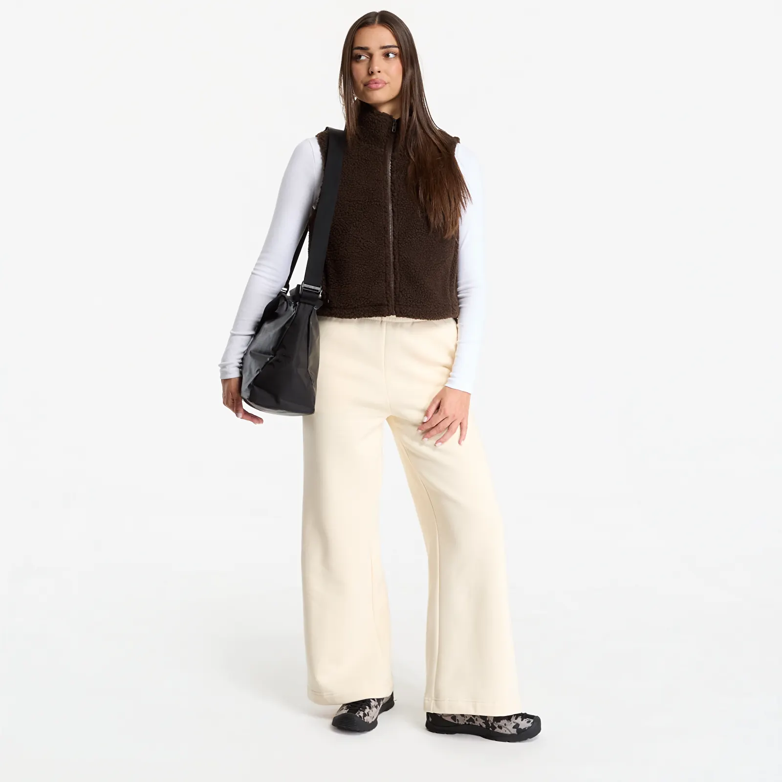 Vesty Urban Classics Short Sherpa Vest Brown