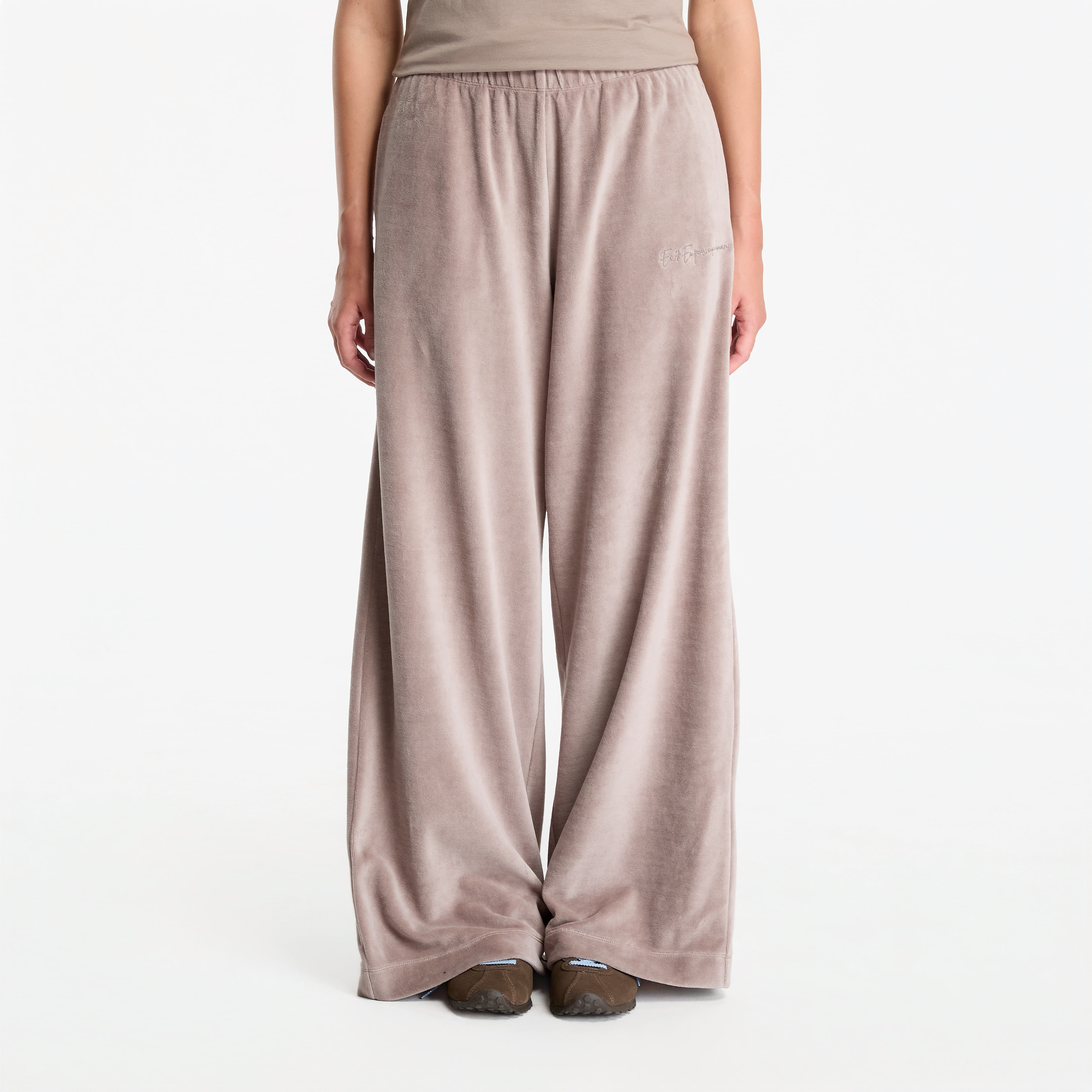 Потници EA7 Emporio Armani Train Athletic Velour W Pants Cinder XS
