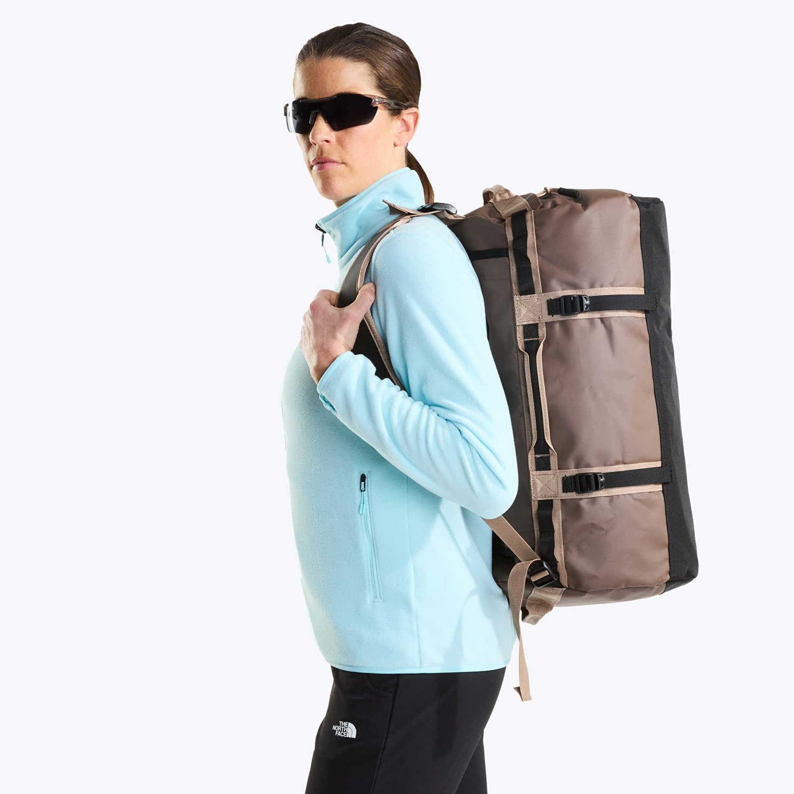 Duffle bag The North Face Base Camp Duffel - S Smokey Brown/TNF Black/Garnet