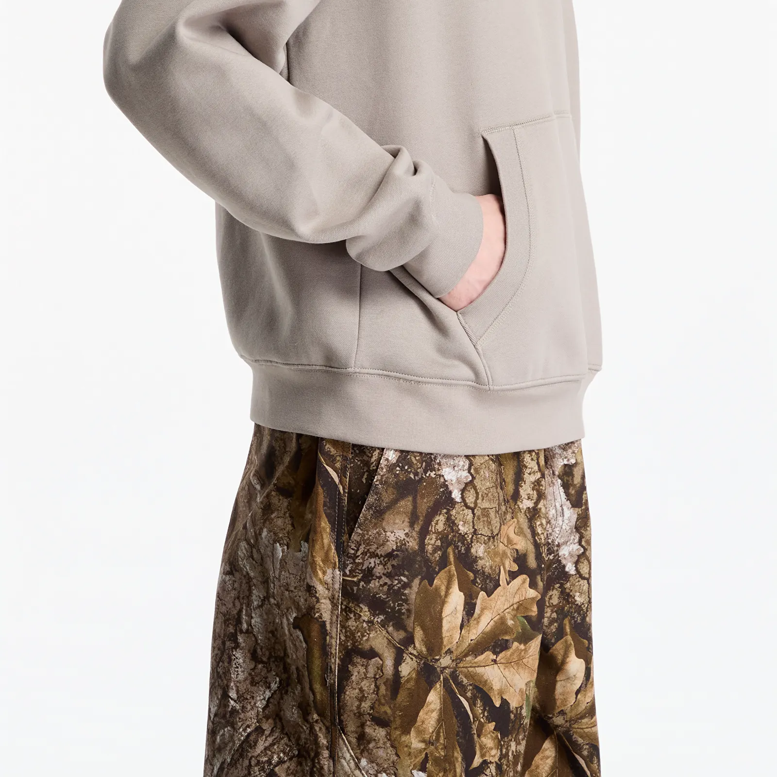 Sweatshirts för män The North Face Hoodie Relaxed - Ski UNISEX Stone Slab
