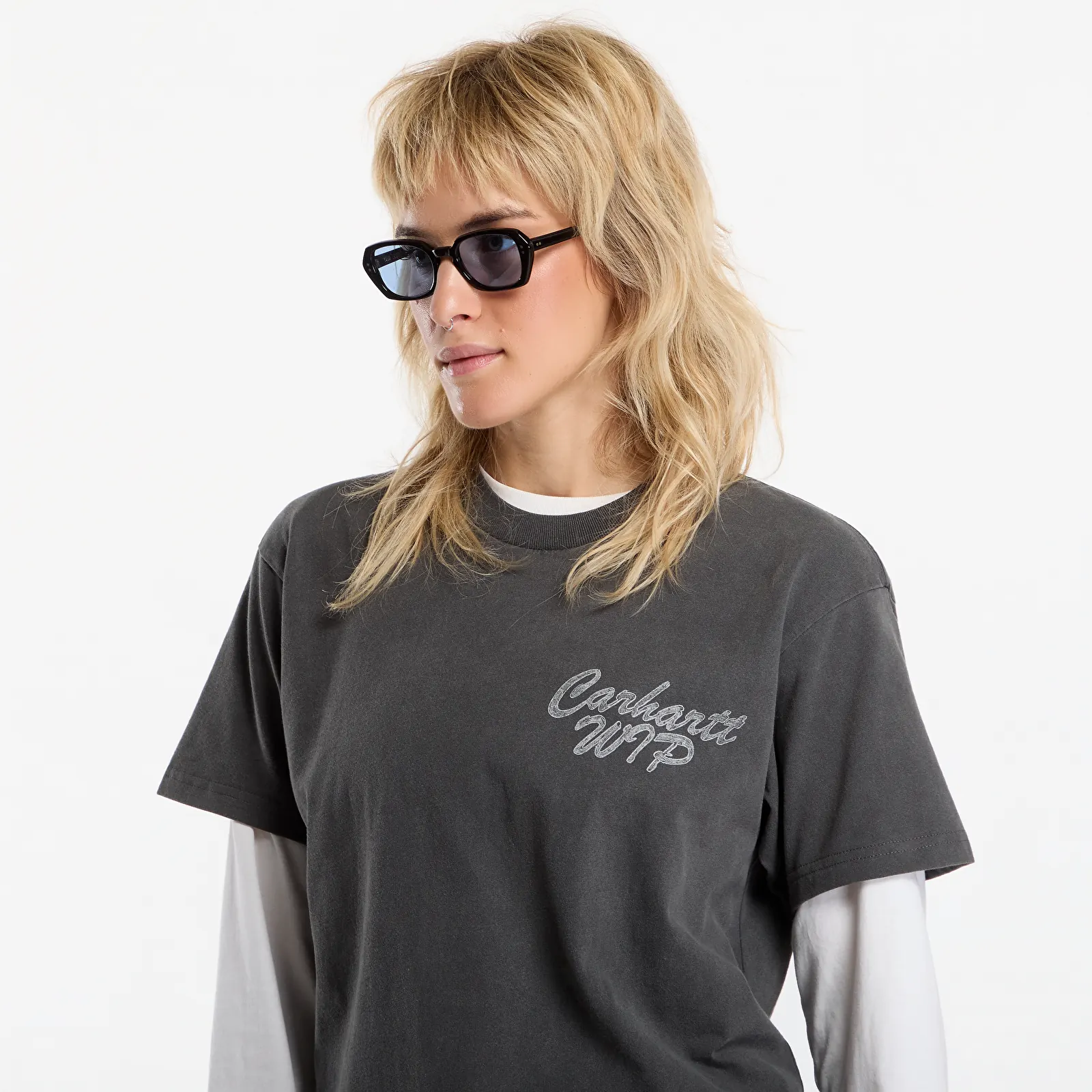 Férfi pólok Carhartt WIP S/S Hatching Script T-Shirt UNISEX Black Garment Dyed