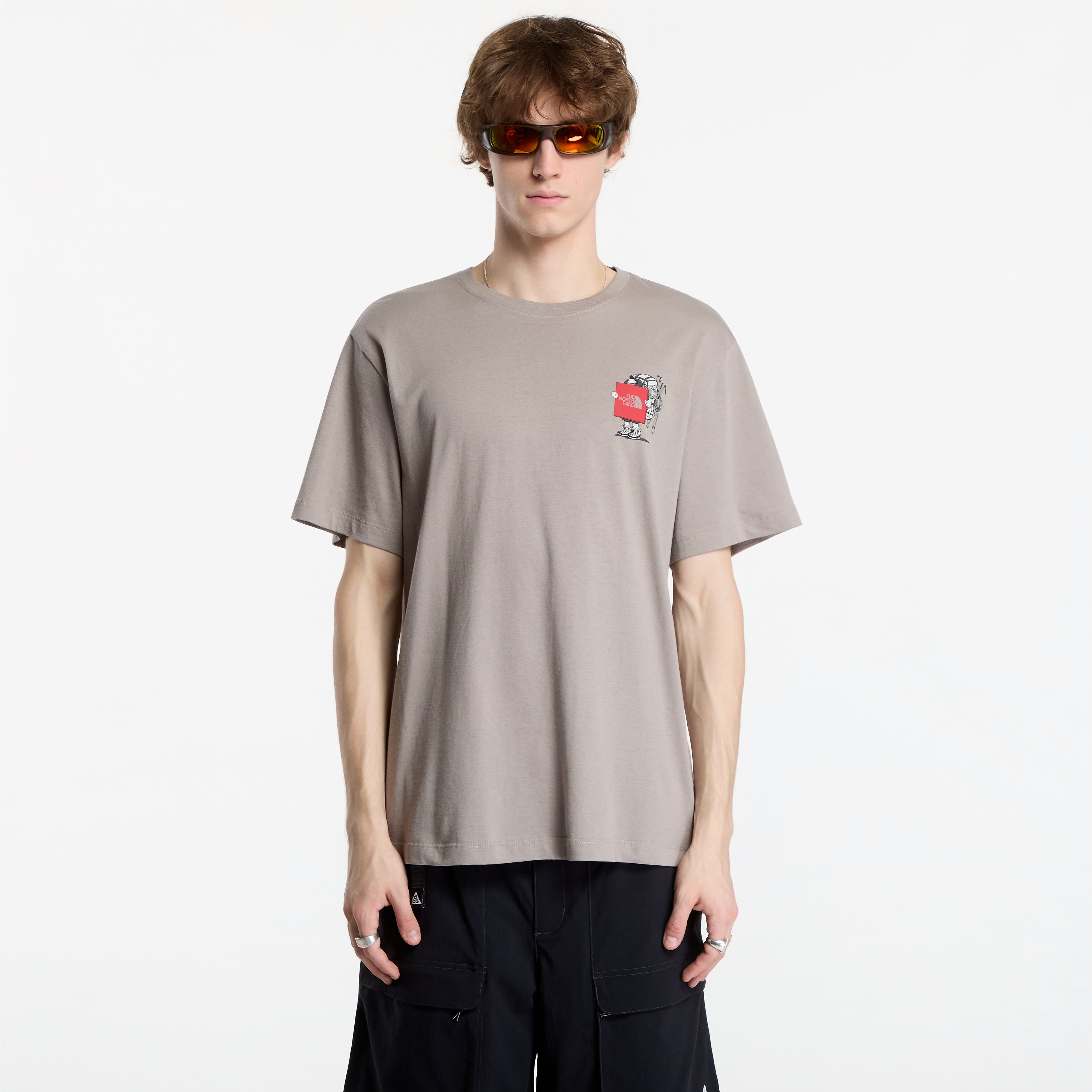 The North Face Tričko The North Face Gear Up Get Out Relaxed SS Tee UNISEX Stone Slab L