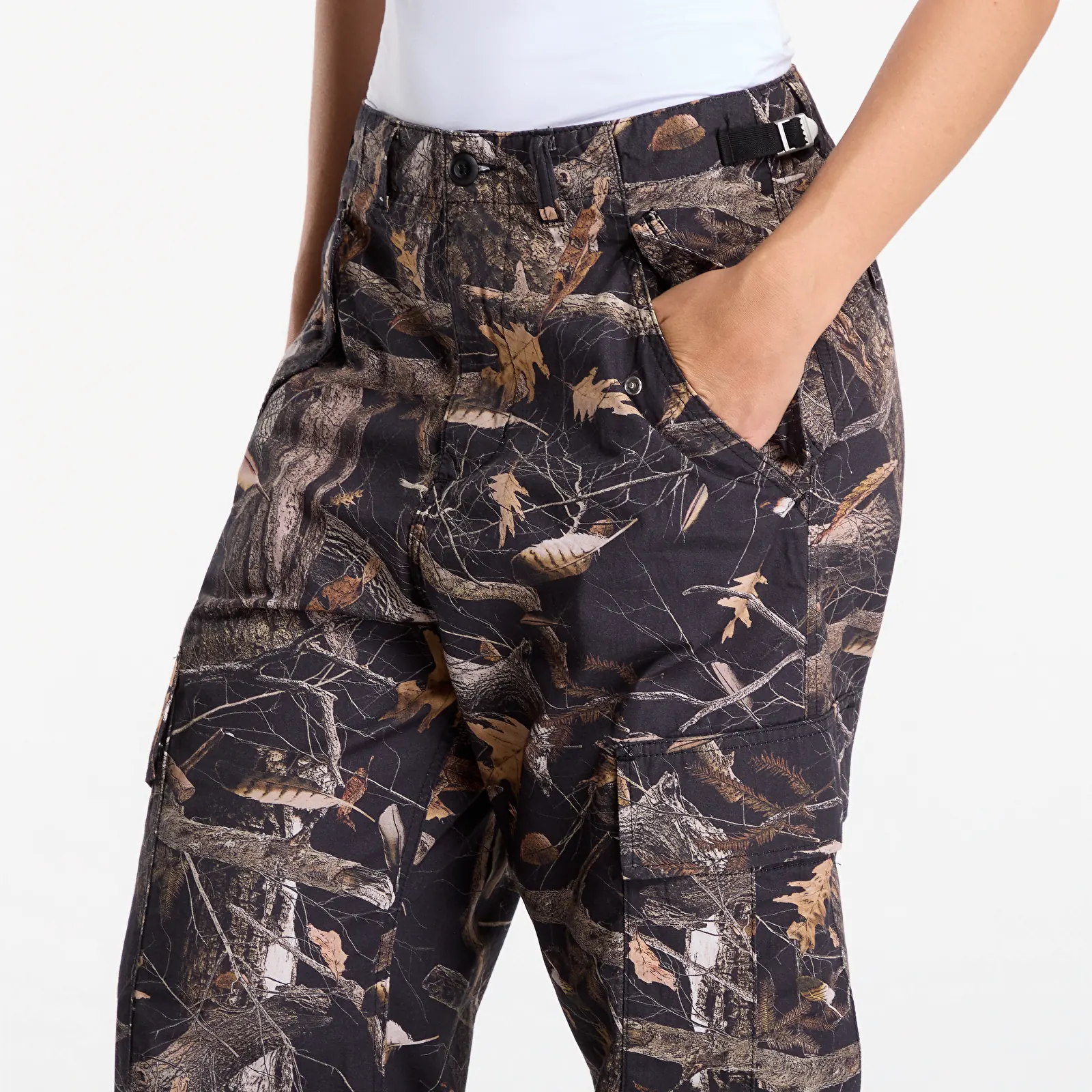 Pánské kalhoty Carhartt WIP Osborn Cargo Pant UNISEX Camo Feather Tree, Black Rinsed