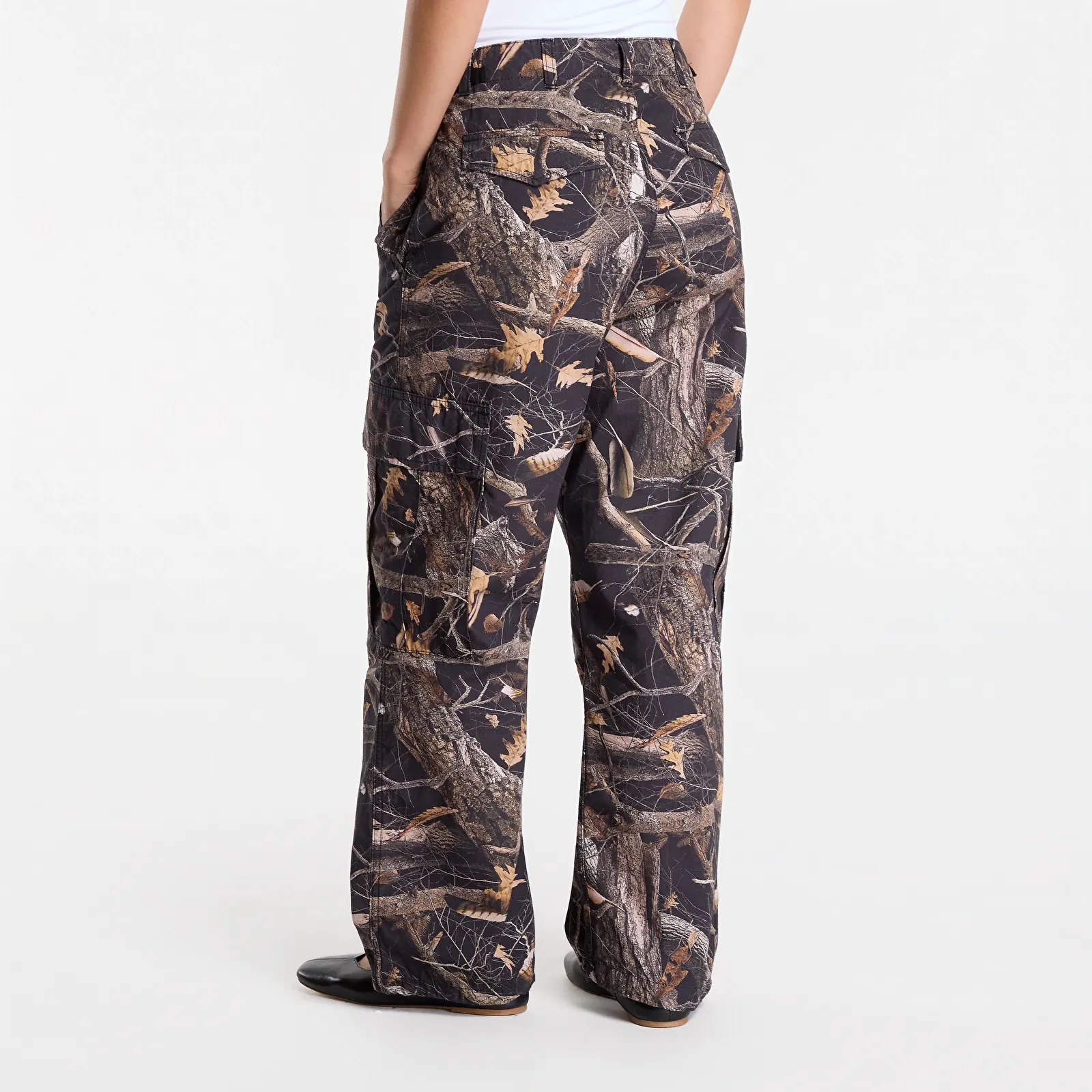 Pánské kalhoty Carhartt WIP Osborn Cargo Pant UNISEX Camo Feather Tree, Black Rinsed
