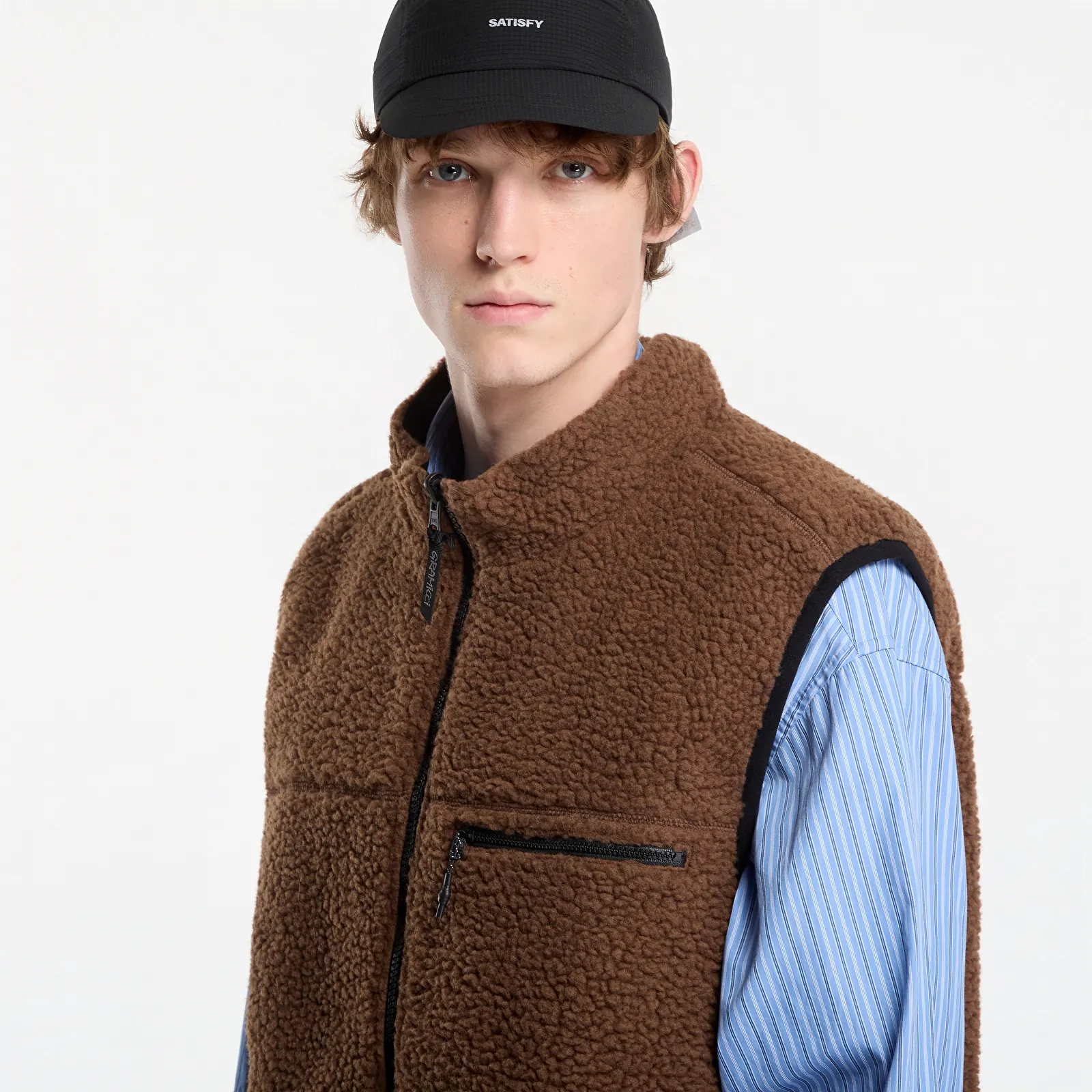 Men's vests Gramicci Reversible Sherpa Vest Dark Brown/black