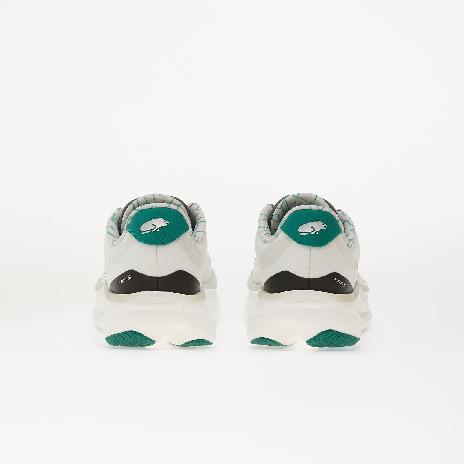 Sneakers til kvinder Karhu Fusion 5.0 Wms Blanc De Blanc/ Ultramarine Green