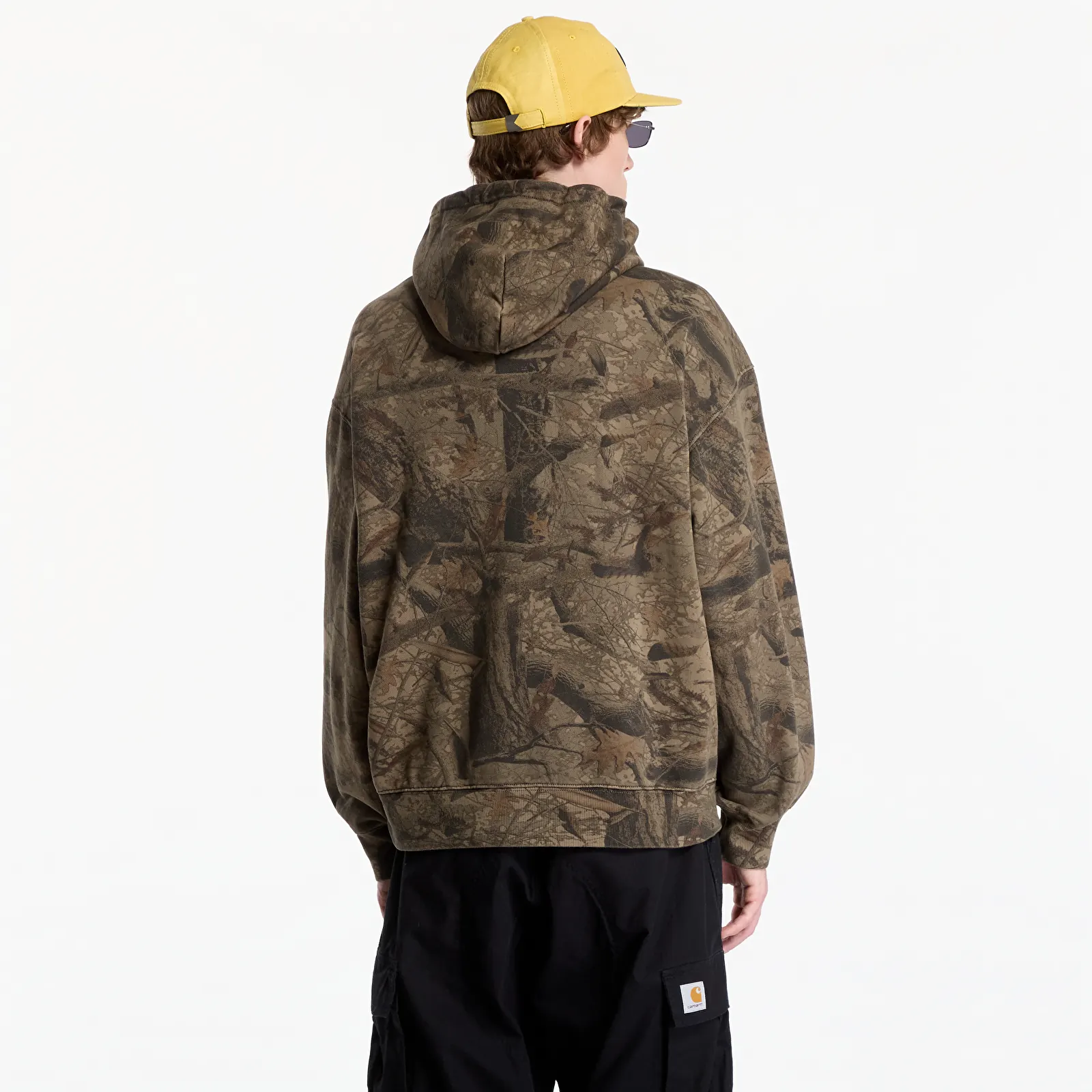 Мъжки суичъри Carhartt WIP Hooded Feather Tree Sweat UNISEX Camo Feather Tree, Khaki/ Shungite Garment Dyed