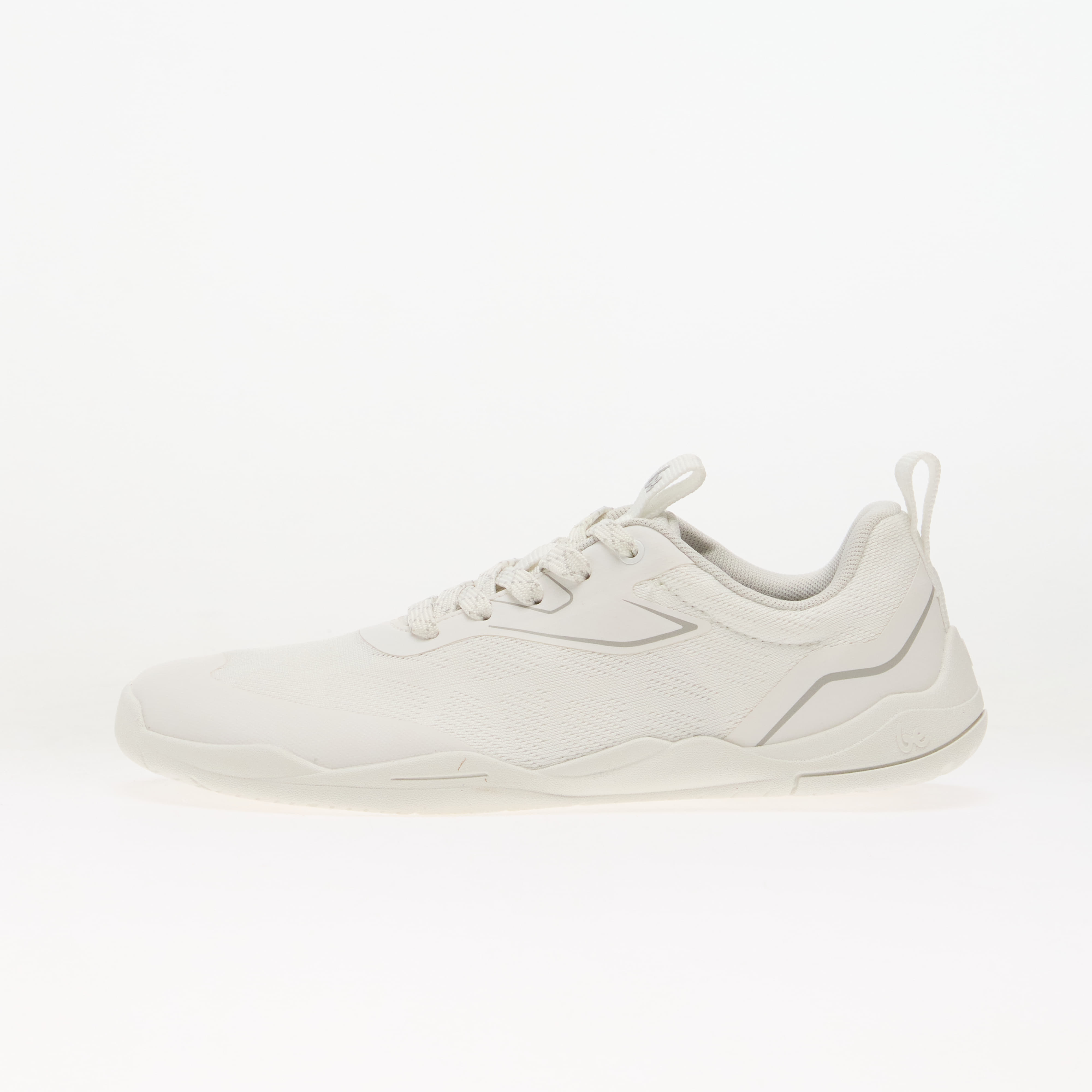 Обувки Moove All White 45