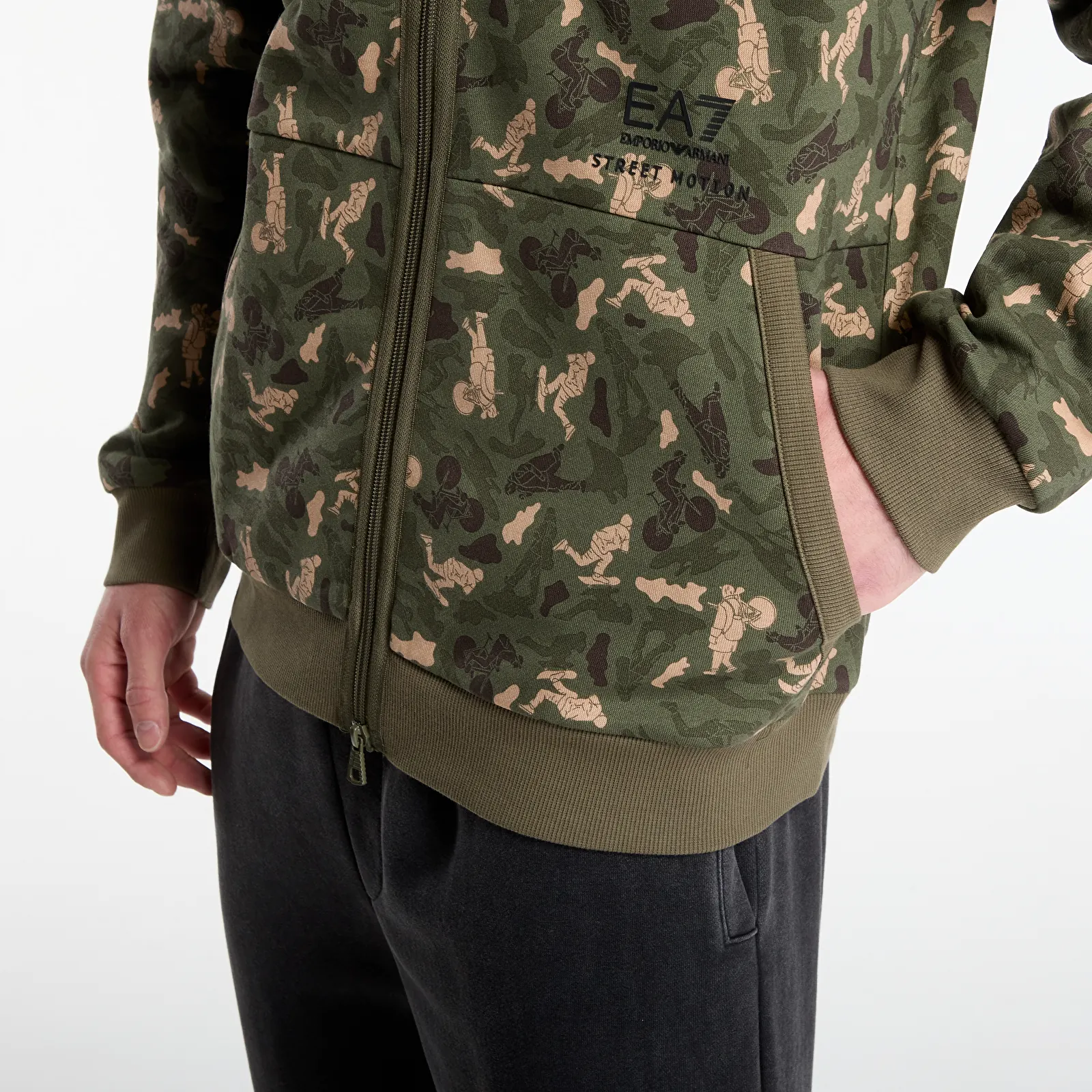 Hættetrøjer og sweatshirts EA7 Emporio Armani Train Graphic Series M Hoodie Green Fancy Camou