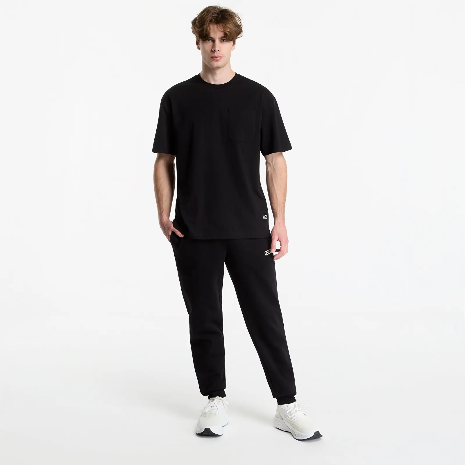 Heren T-shirts EA7 Emporio Armani Train Graphic Series M Tee Ss Black