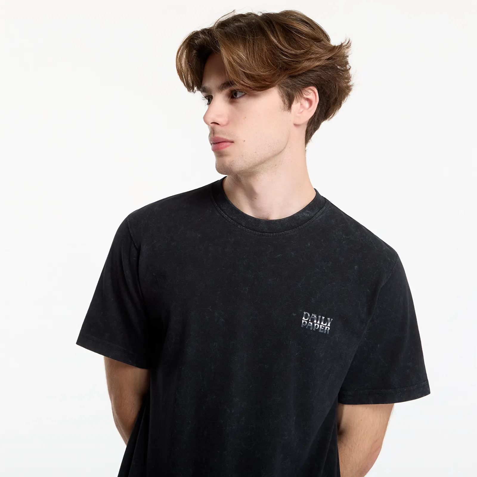 Vyriški marškinėliai Daily Paper Textured Metallic Shield T Shirt Washed Black