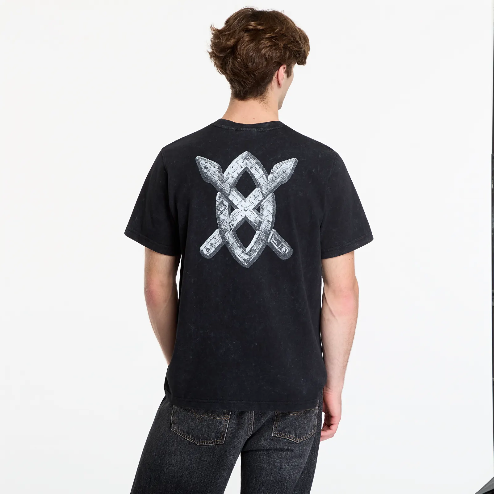 Vyriški marškinėliai Daily Paper Textured Metallic Shield T Shirt Washed Black