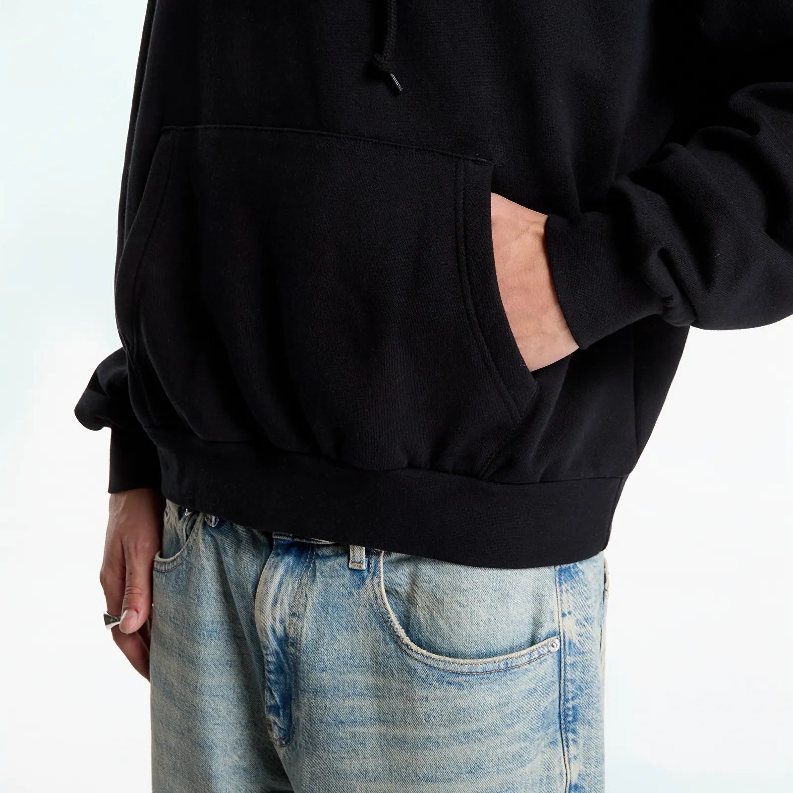 Pánské mikiny Obey League Hood Black