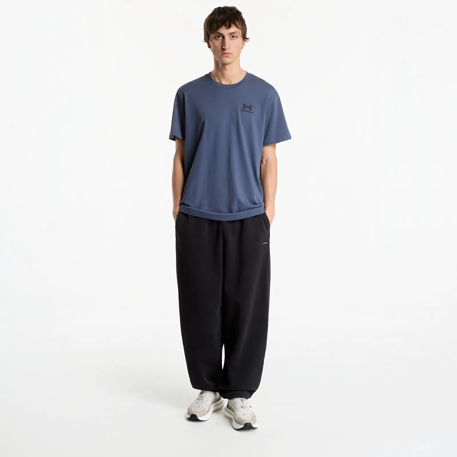 Мужские футболки Under Armour M LOGO EMB Heavyweight SS Downpour Gray/ Black