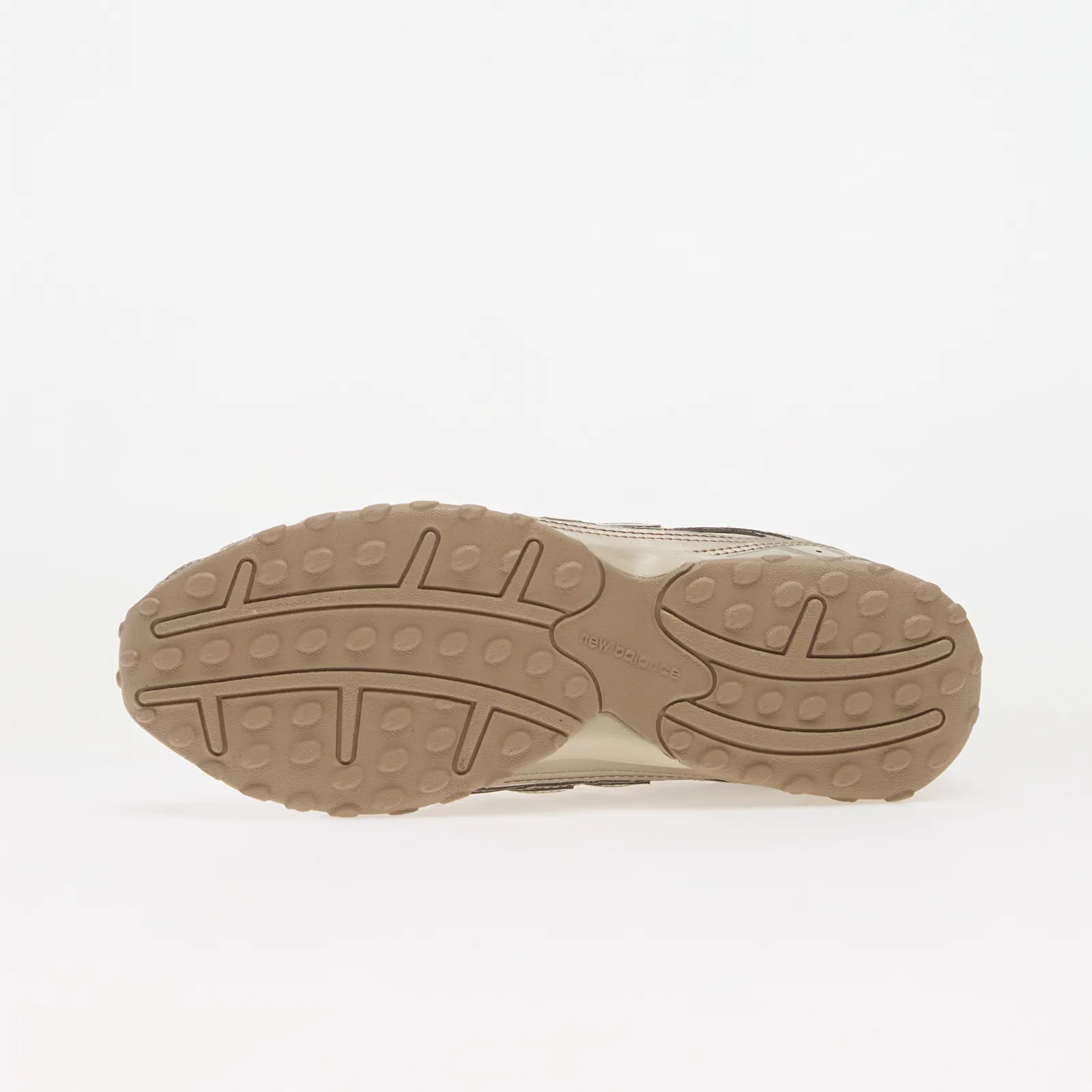 Chaussures et baskets homme New Balance 204 Timberwolf/ Light Gold Metallic/ Timberwolf