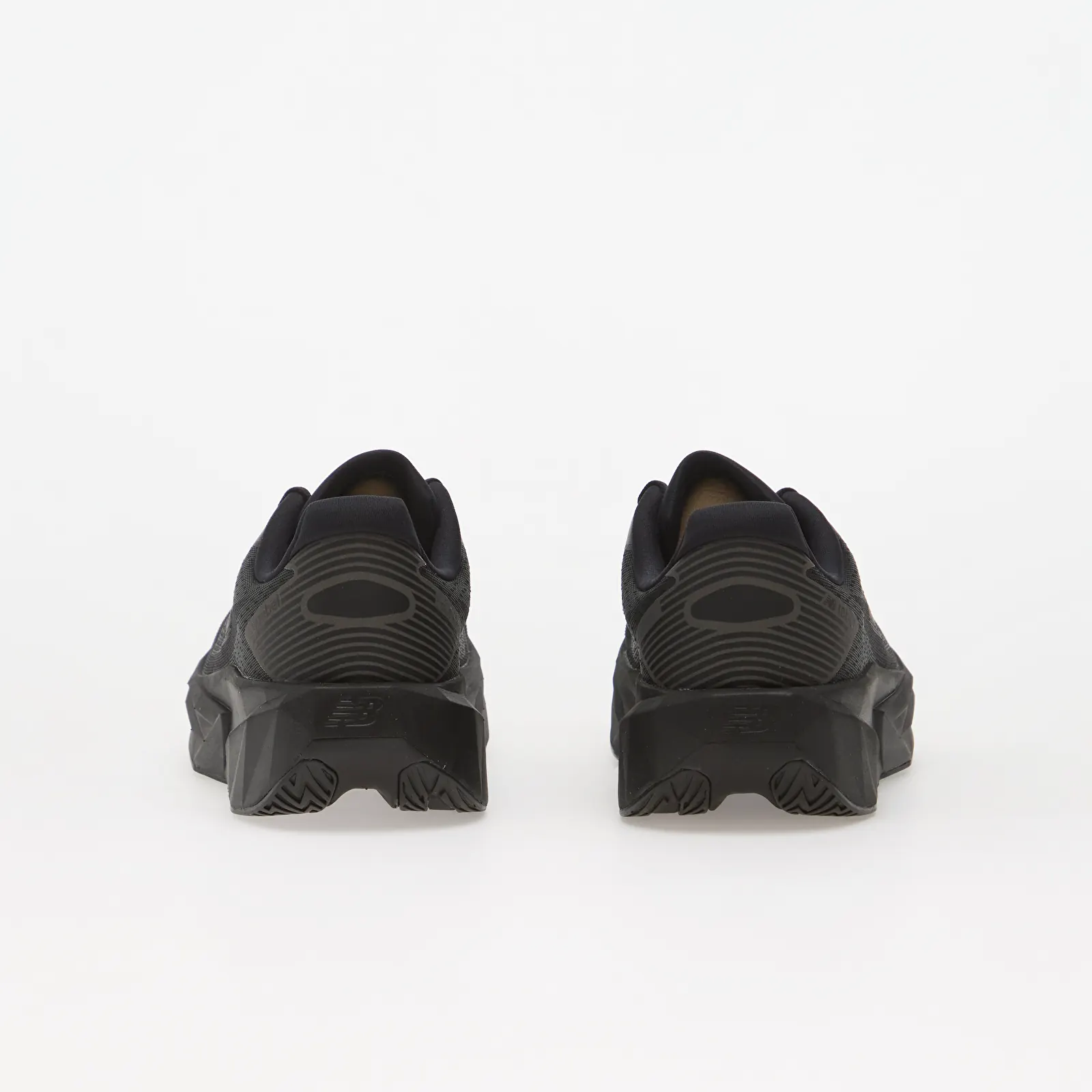 Pánské tenisky a boty New Balance FuelCell Rebel v5 Black/ Castlerock