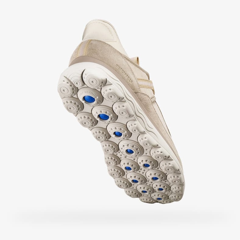 Women's sneakers Geox Spherica Plus Wpf Beige