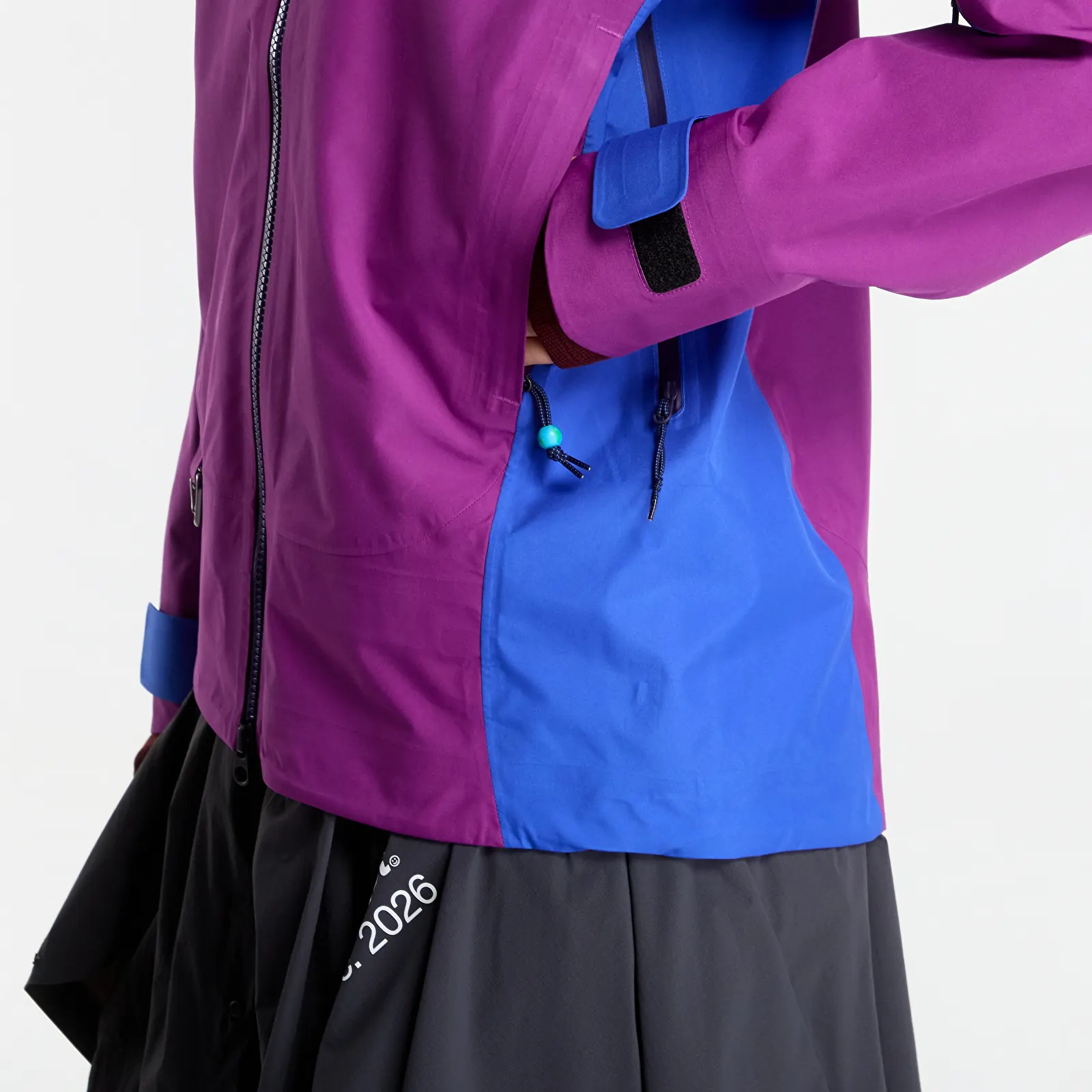 Women's jackets Nike ACG Misery Ridge Storm-FIT ADV GORE-TEX 3L Hiking Jacket Bold Berry/ Hyper Royal/ Summit White