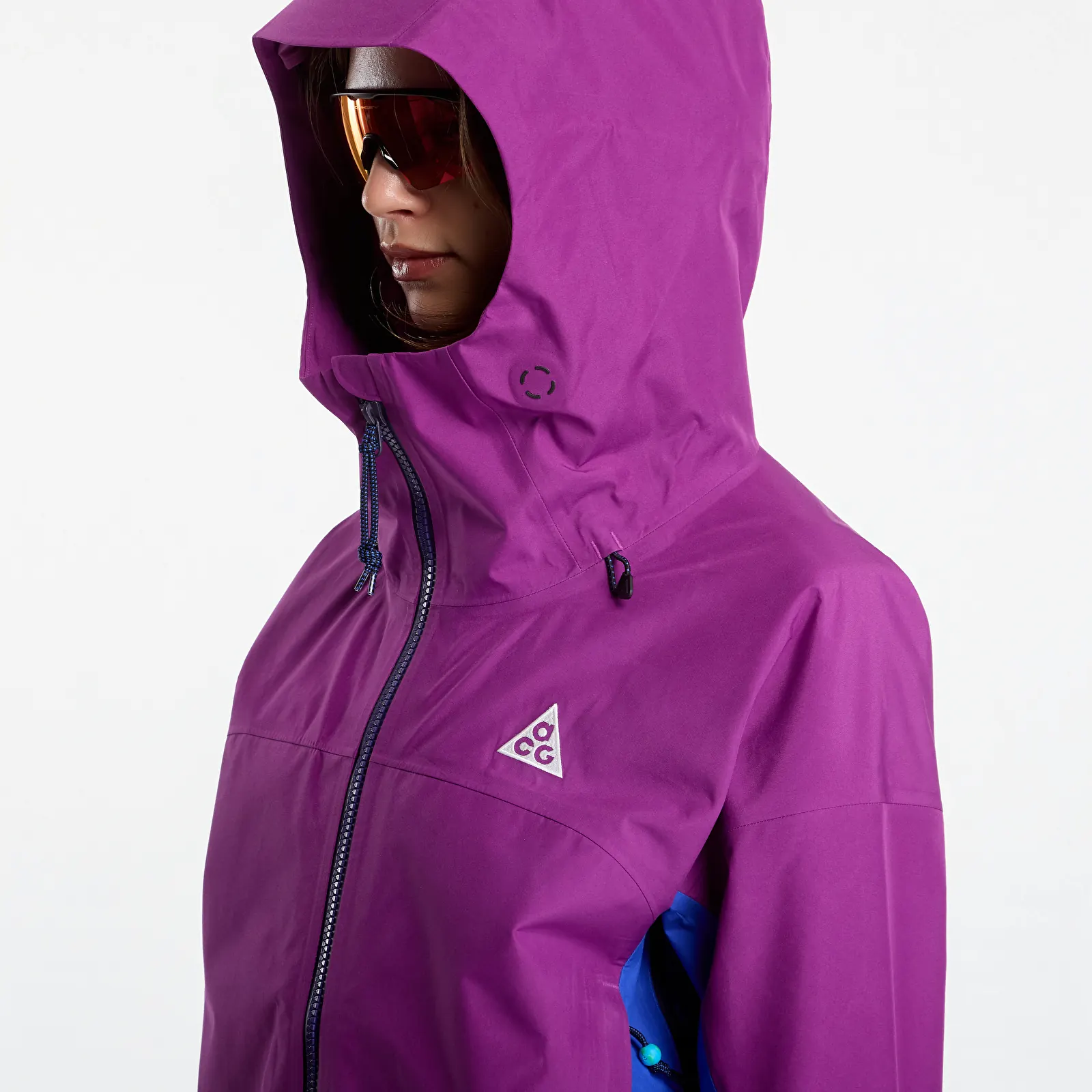 Women's jackets Nike ACG Misery Ridge Storm-FIT ADV GORE-TEX 3L Hiking Jacket Bold Berry/ Hyper Royal/ Summit White