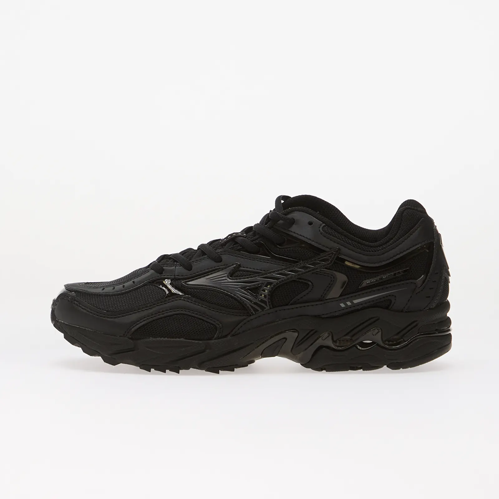 Baskets homme Mizuno Wave Mustang LS Tech Black/ Iron Gate/ Metallic Gray
