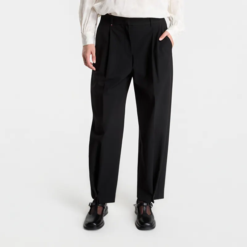 Tommy Hilfiger Bi-Stretch Barrel With Tab Black