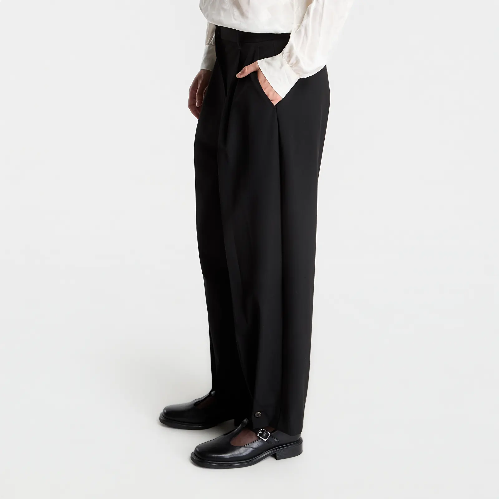 Housut Tommy Hilfiger Bi-Stretch Barrel With Tab Black