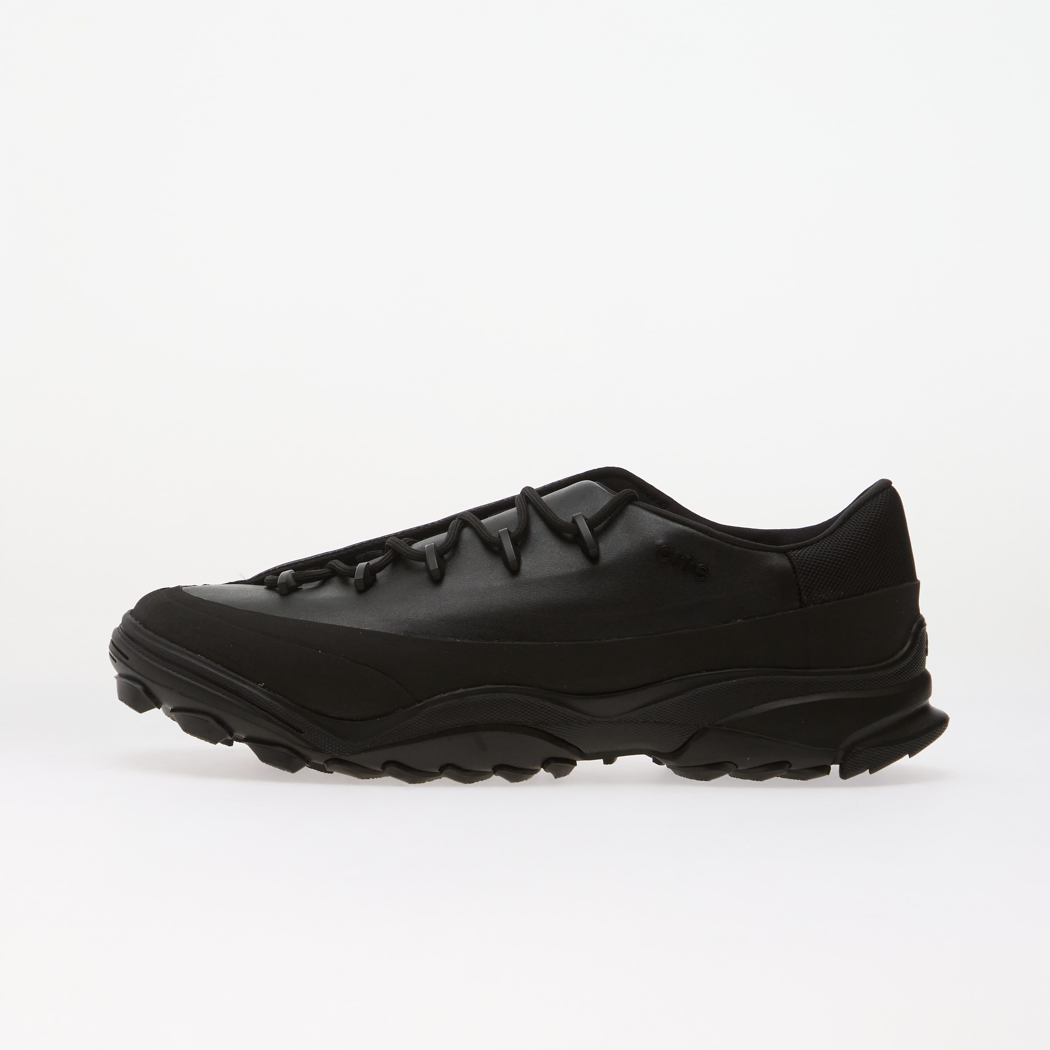 Сникърси adidas x Arte Antwerp GSG9 Core Black/ Core Black/ Iron Met. EUR 40