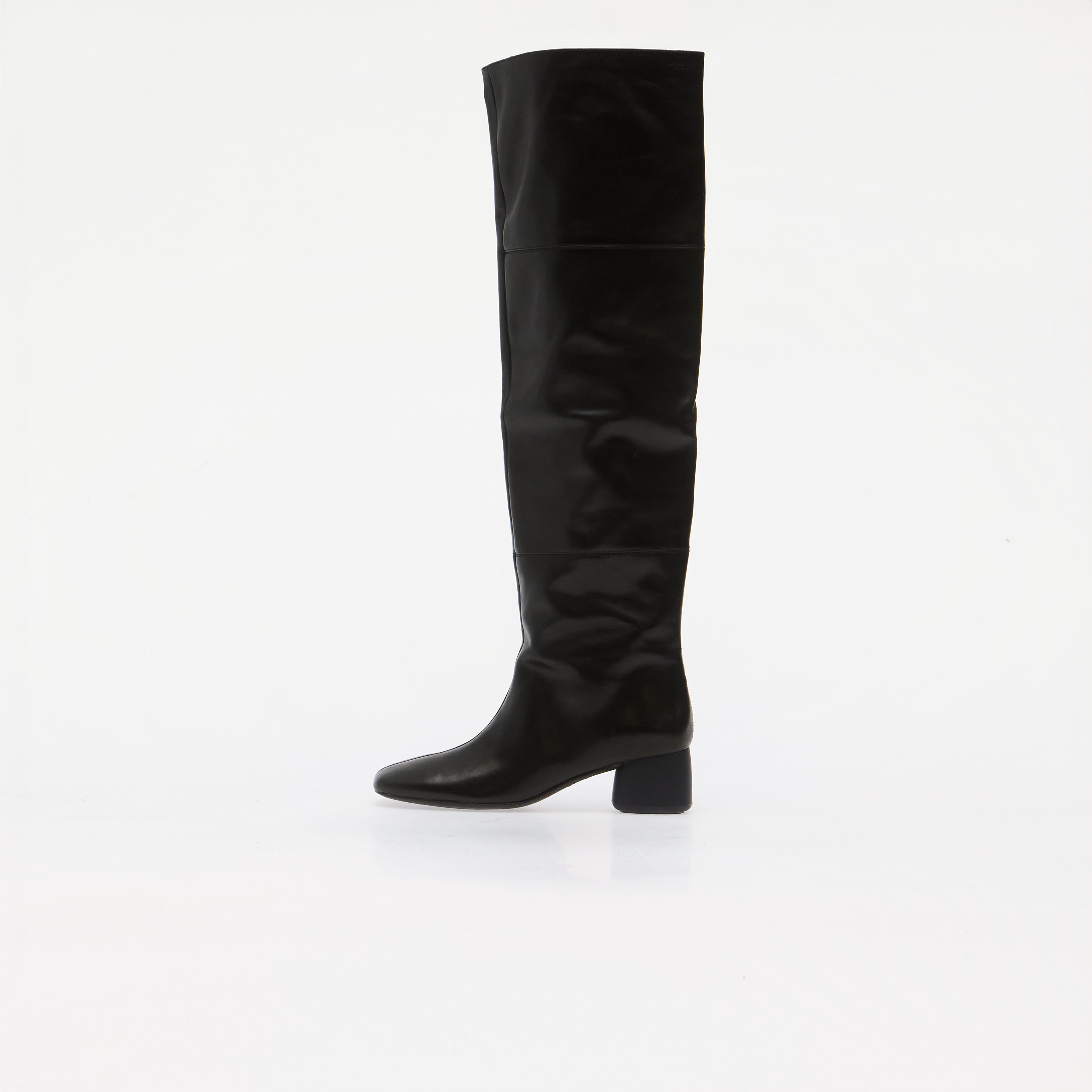 Vagabond Livia Black 40