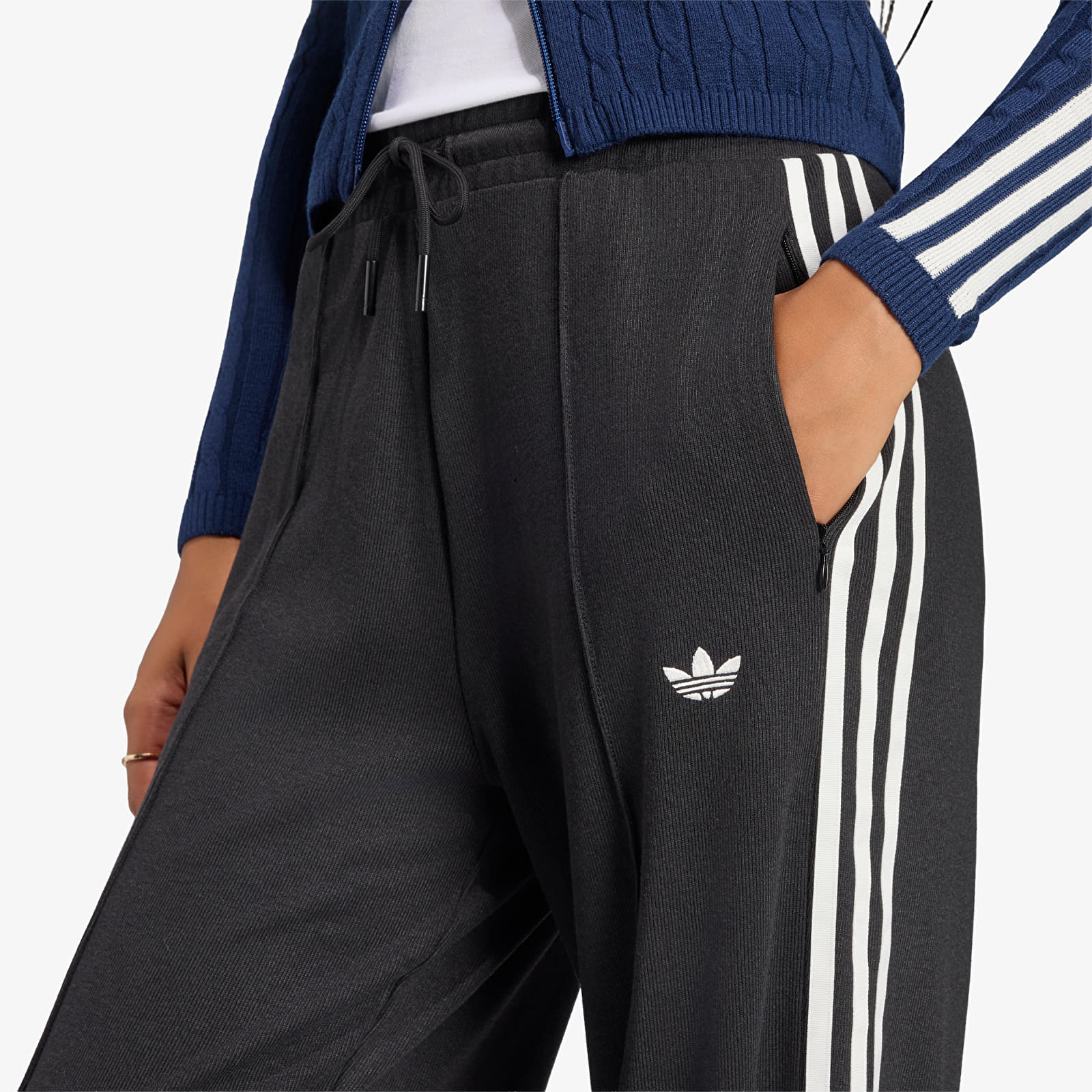 Naisten collegehousut adidas Knitted Pants Black