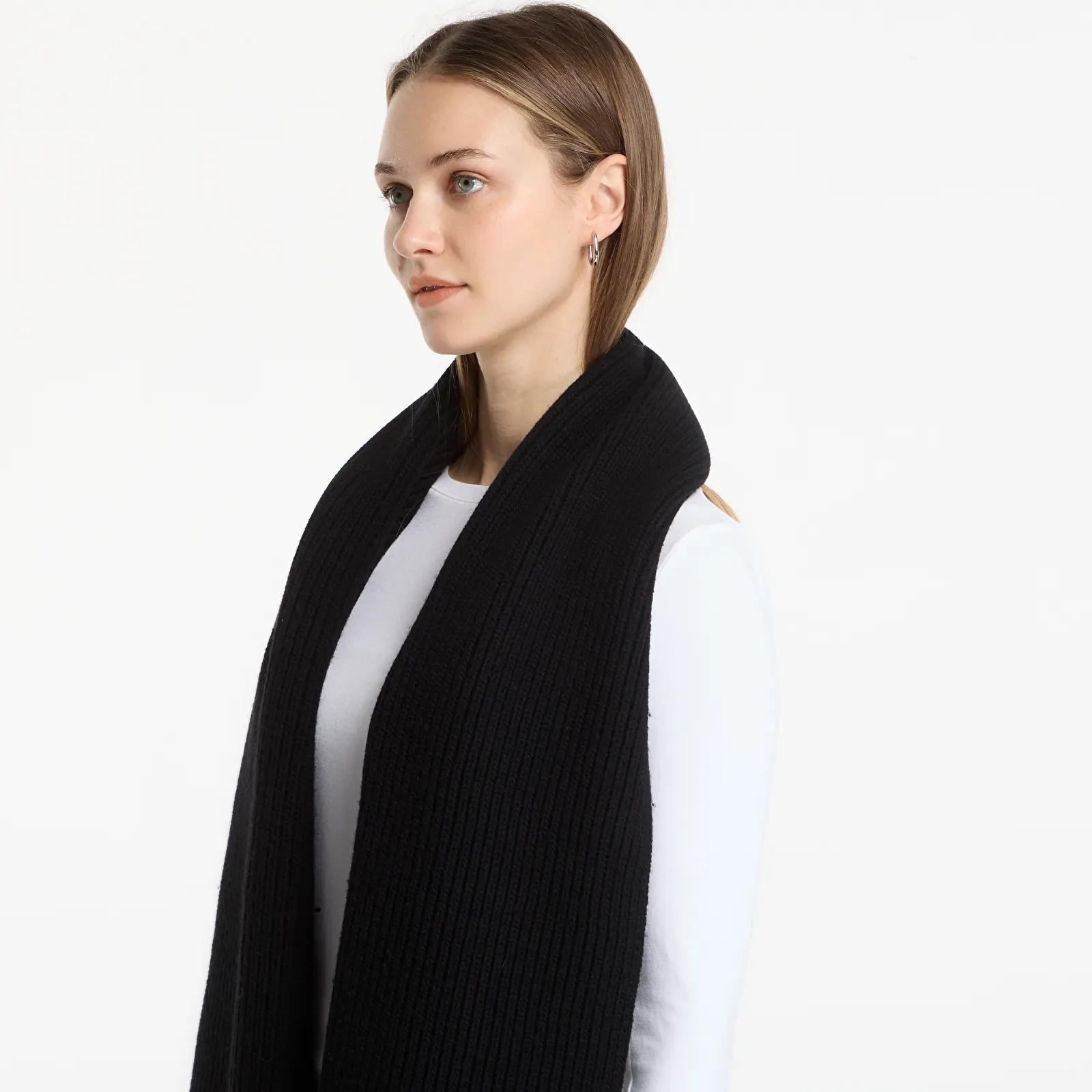 Ženski šali Carhartt WIP W' Mira Scarf Black