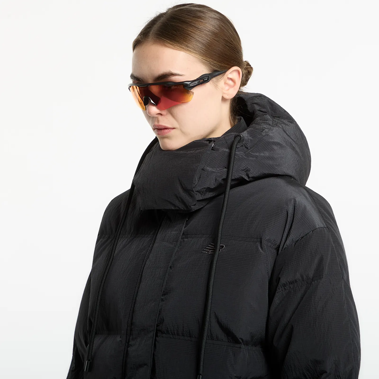 Naiste aluspintsakud New Balance Premium Puffer Jacket Black