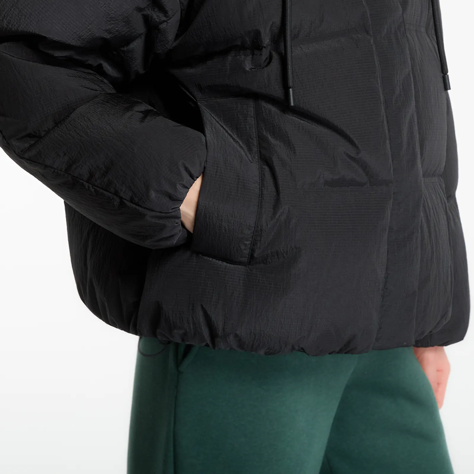 Naiste aluspintsakud New Balance Premium Puffer Jacket Black