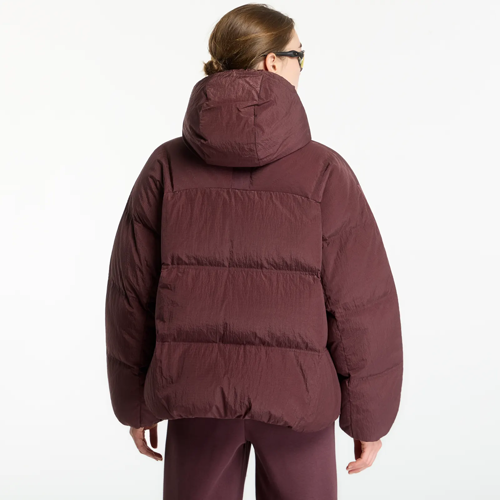 Naiste aluspintsakud New Balance Premium Puffer Jacket Cherry Leather